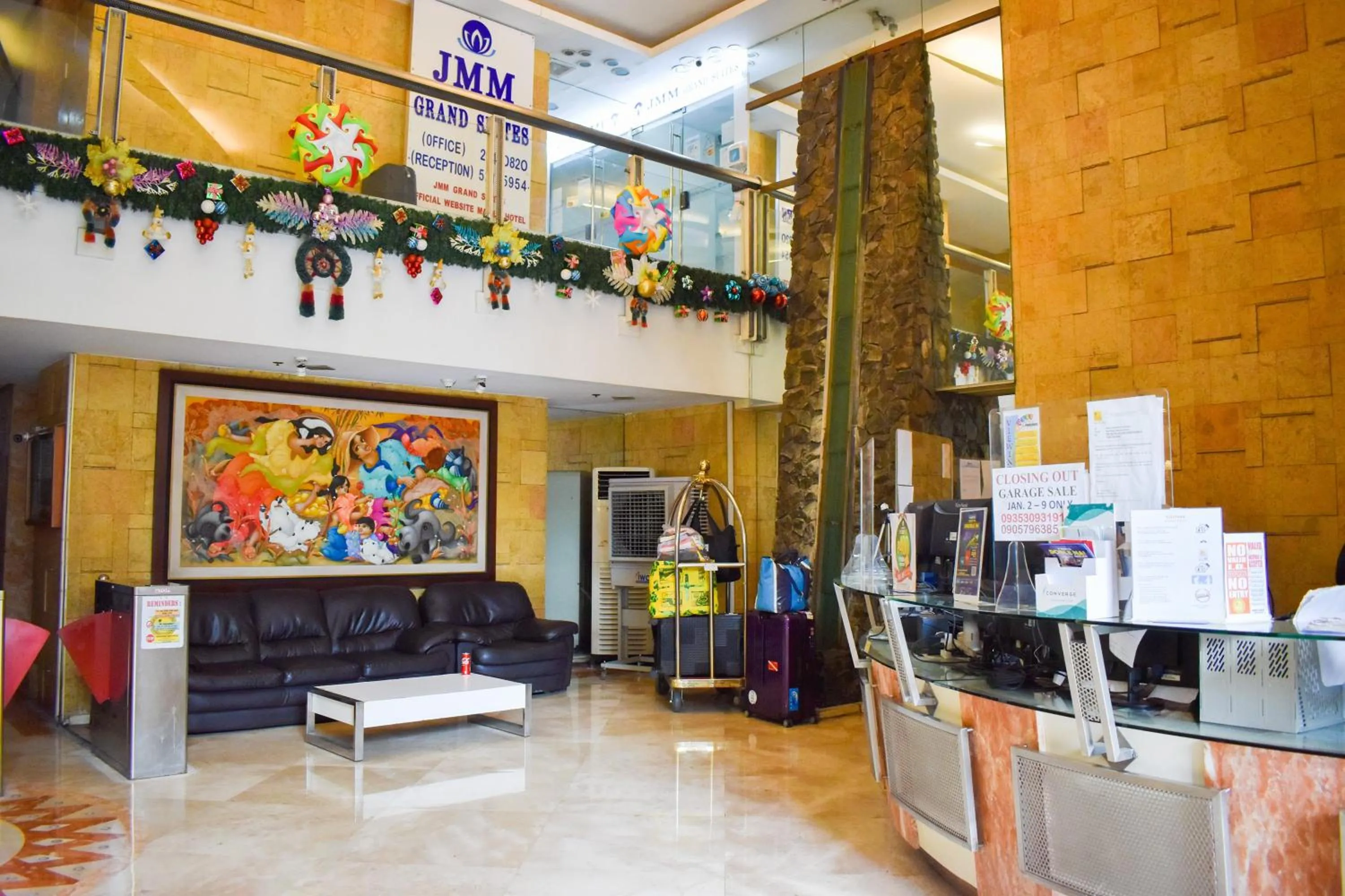 Lobby or reception in Birchtower by Jeizel Manila City