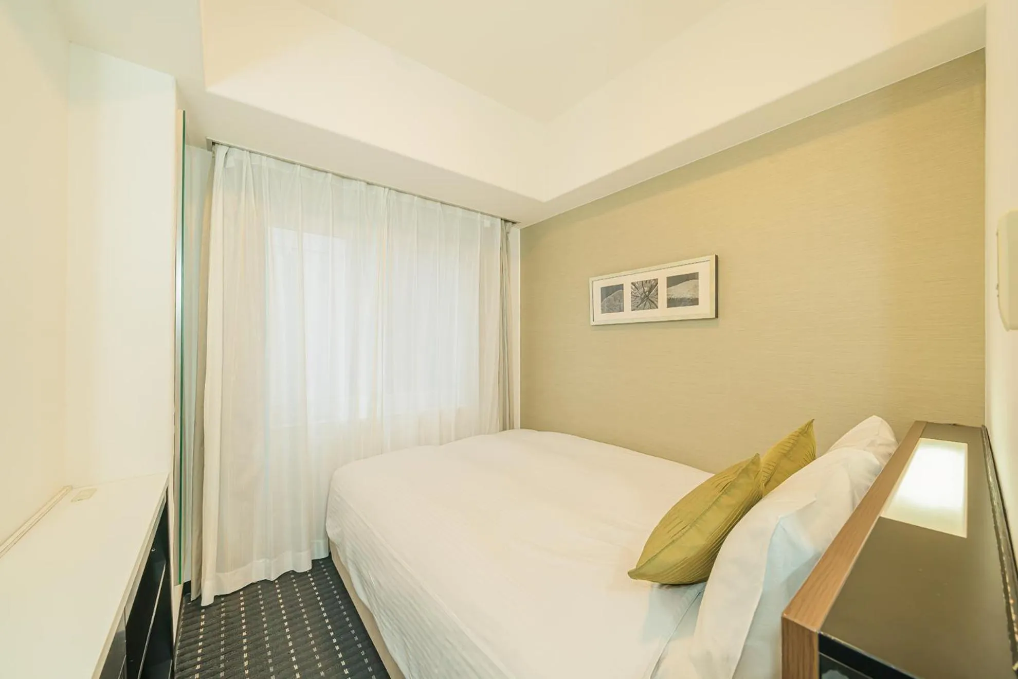 Photo of the whole room, Bed in Kanda Station Hotel