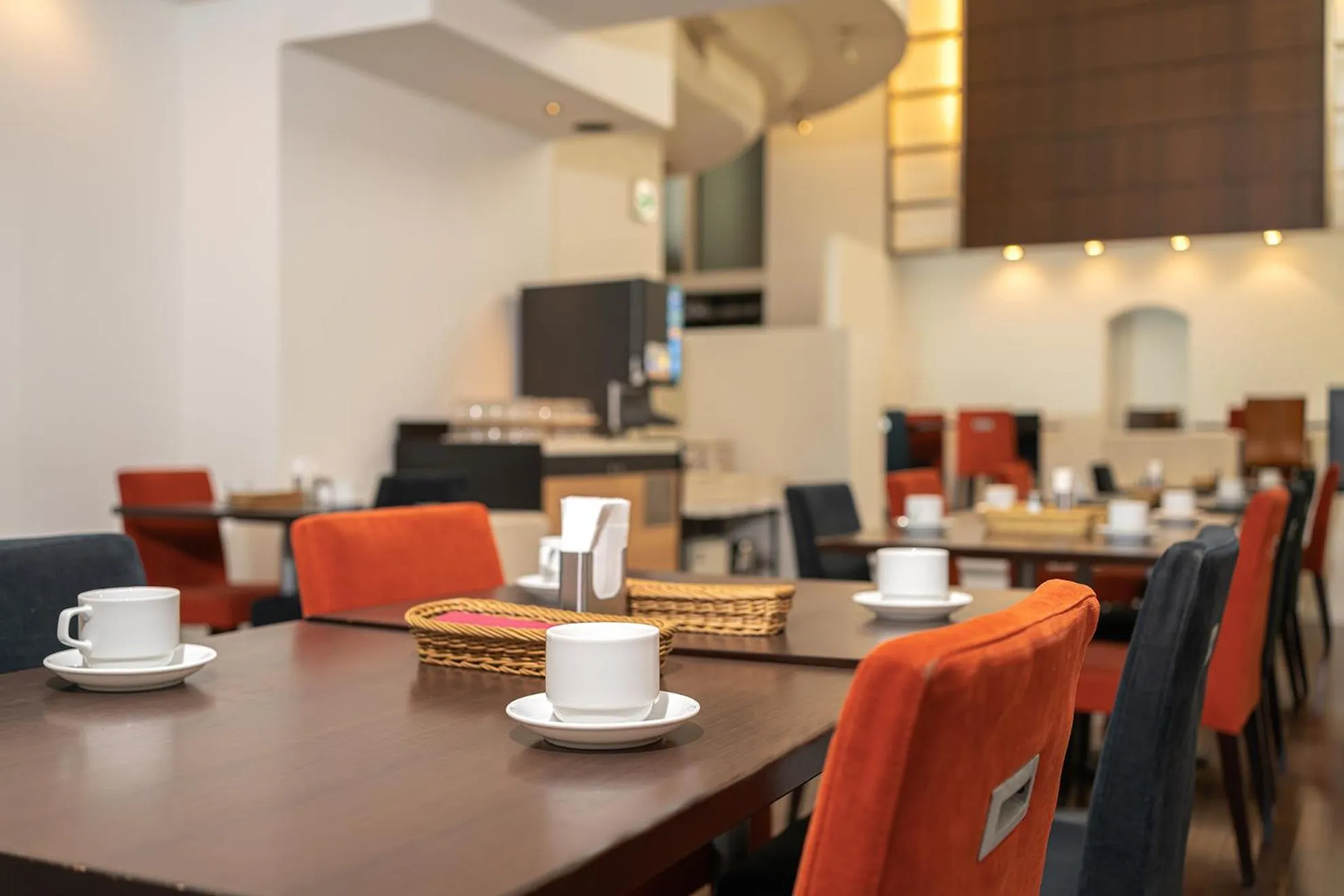 Restaurant/places to eat in Kanda Station Hotel