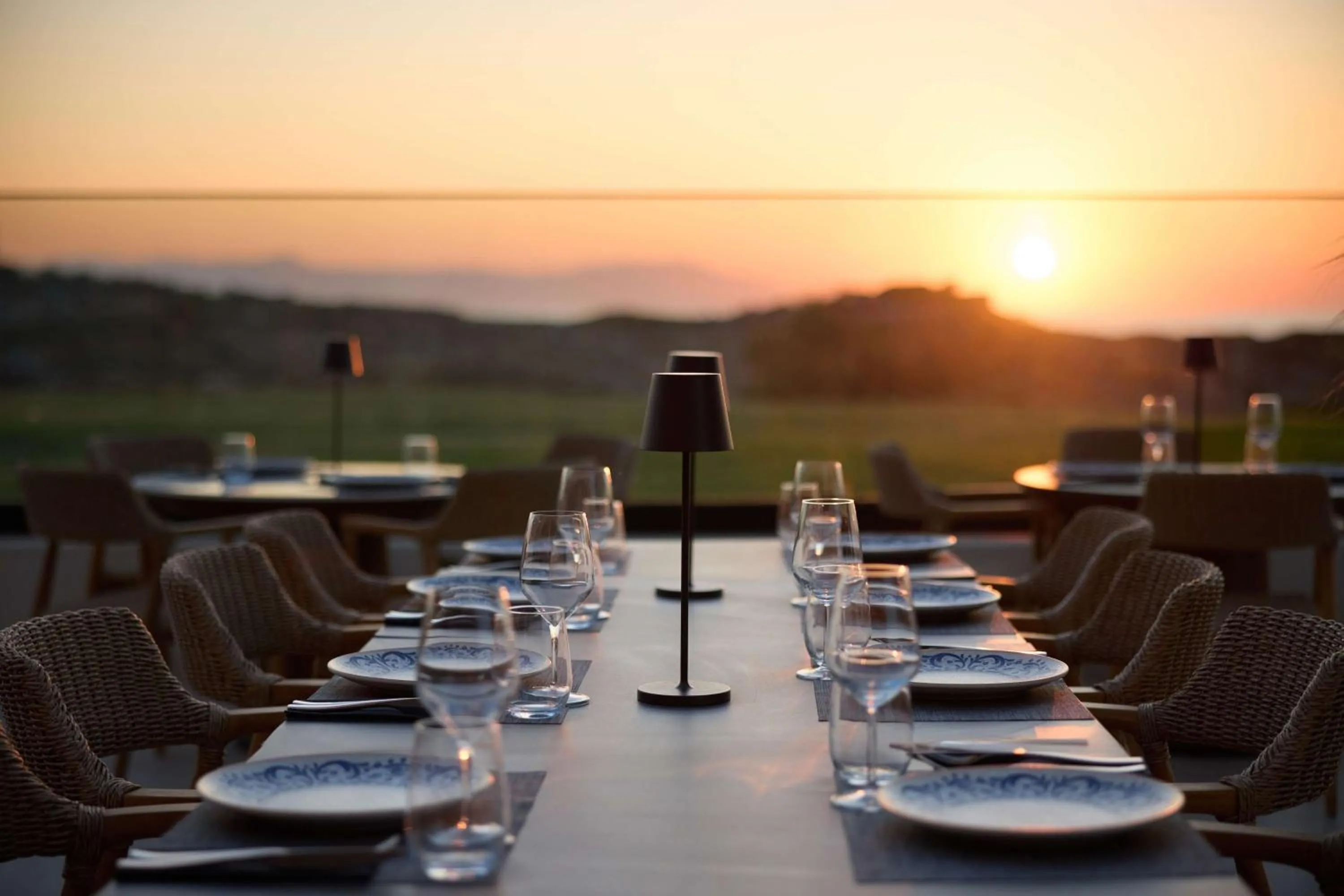 Restaurant/places to eat in Isla Brown Chania Resort, Curio Collection by Hilton