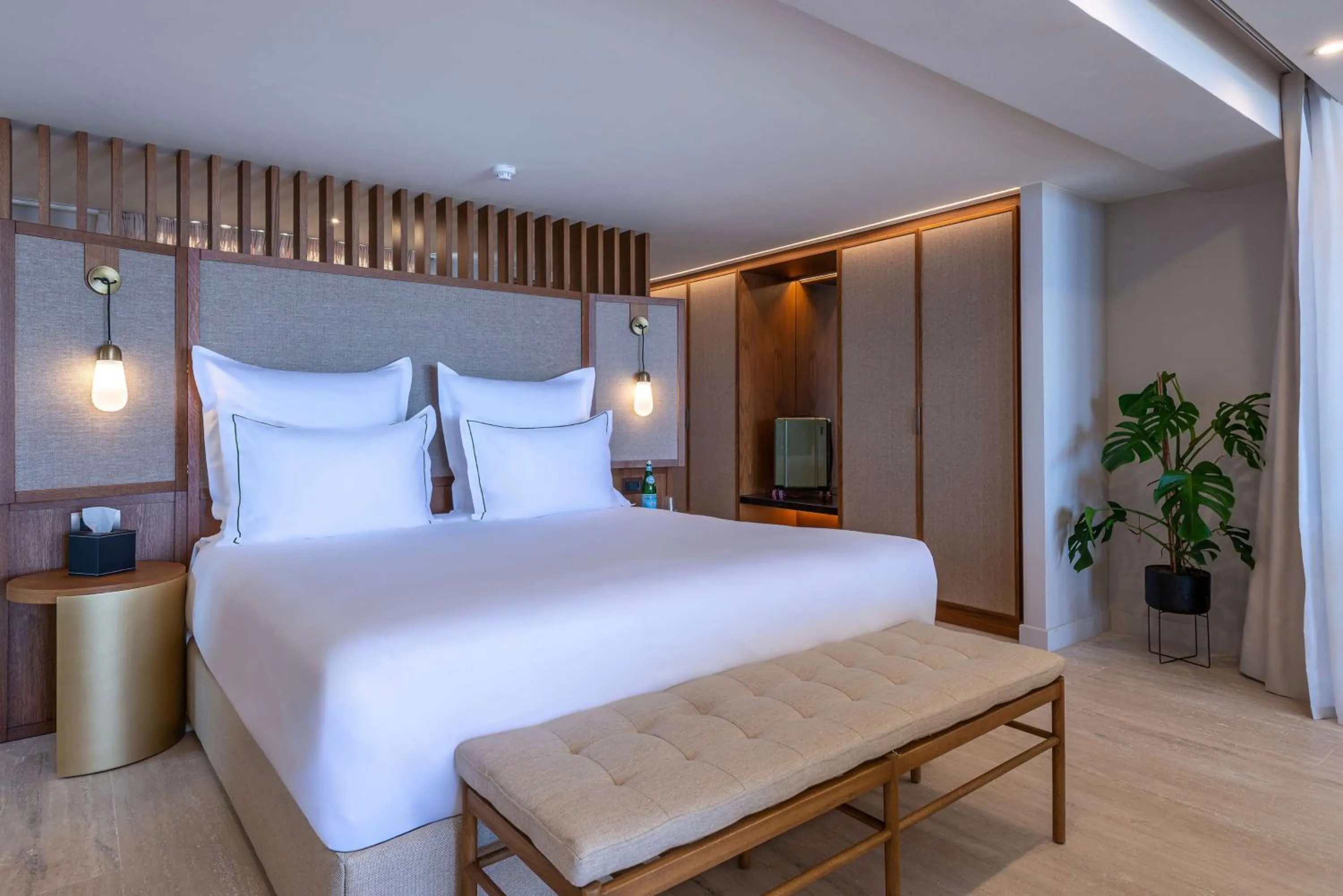 Bed in Isla Brown Chania Resort, Curio Collection by Hilton
