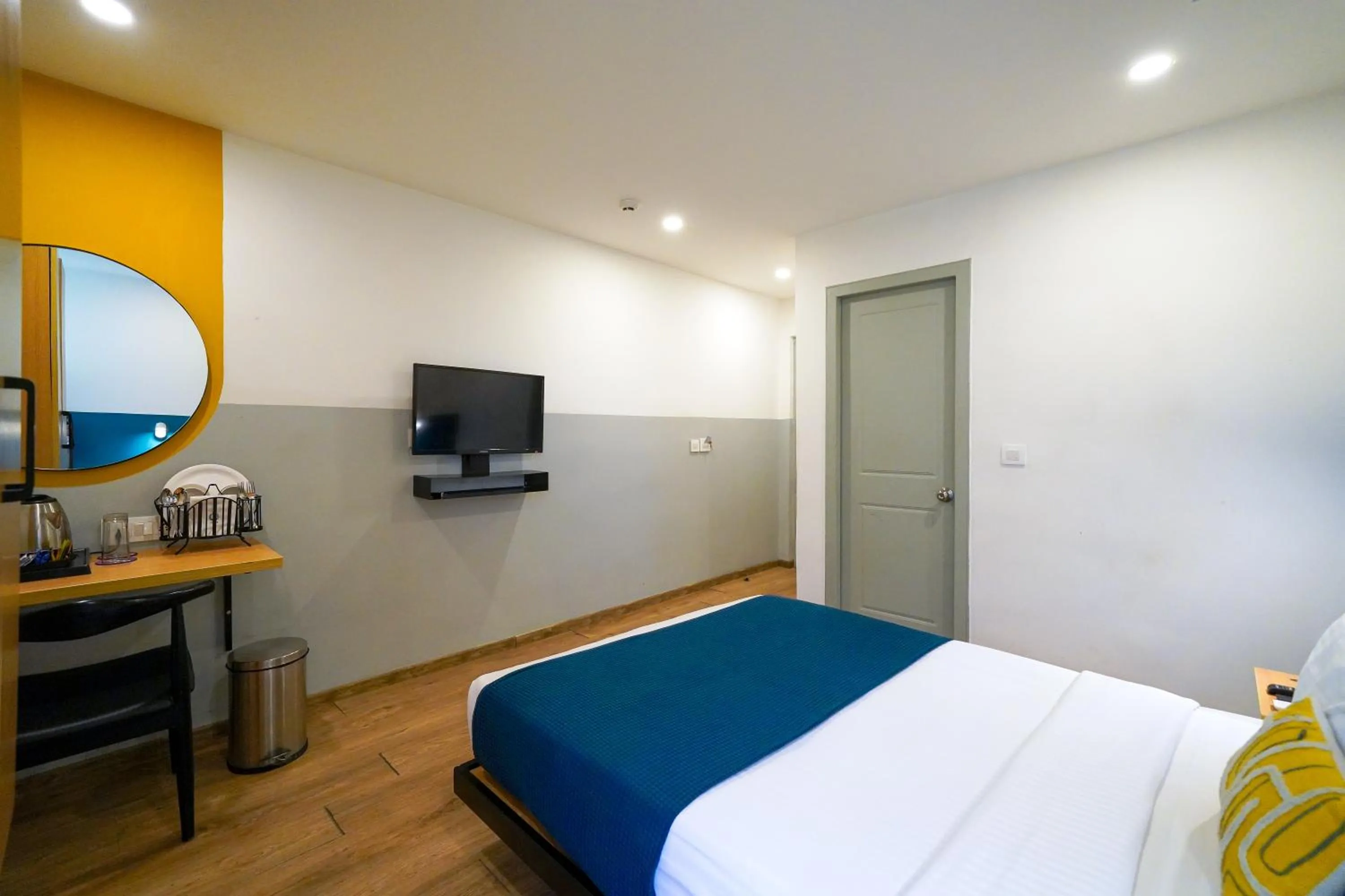 Bed in Olive Zip Richmond Circle by Embassy Group