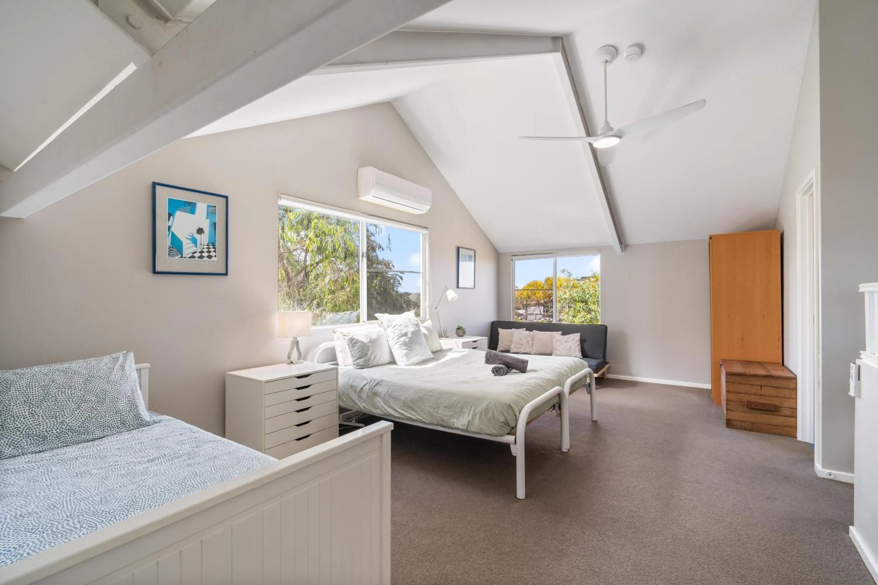 Bed in Seaview Residence by "Peppy Beach Retreats" - Two Houses in One with Soaring Ceilings