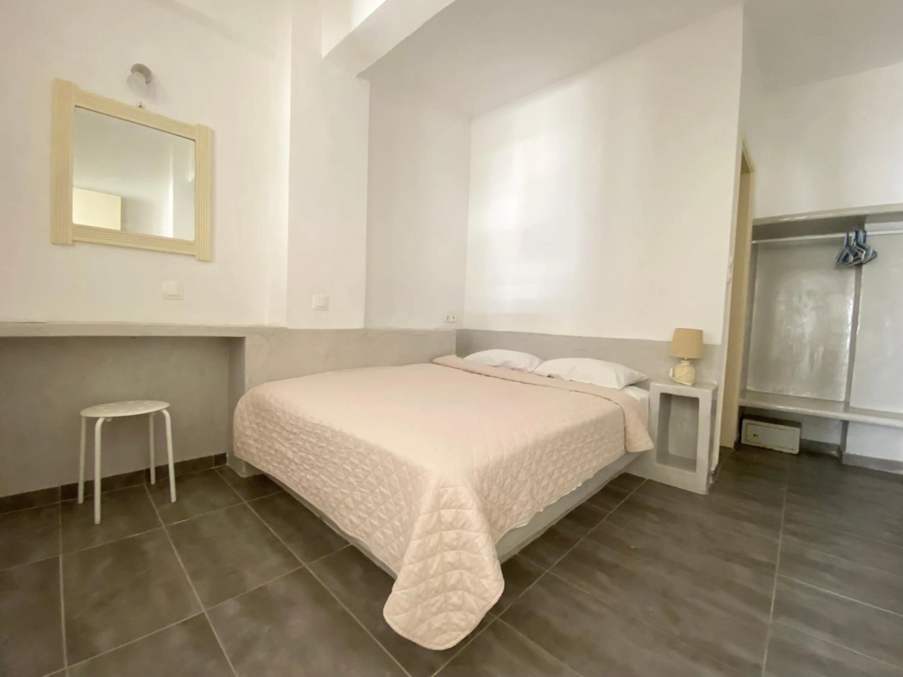 Bedroom, Bed in Anny Studios & Rooms Perissa Beach