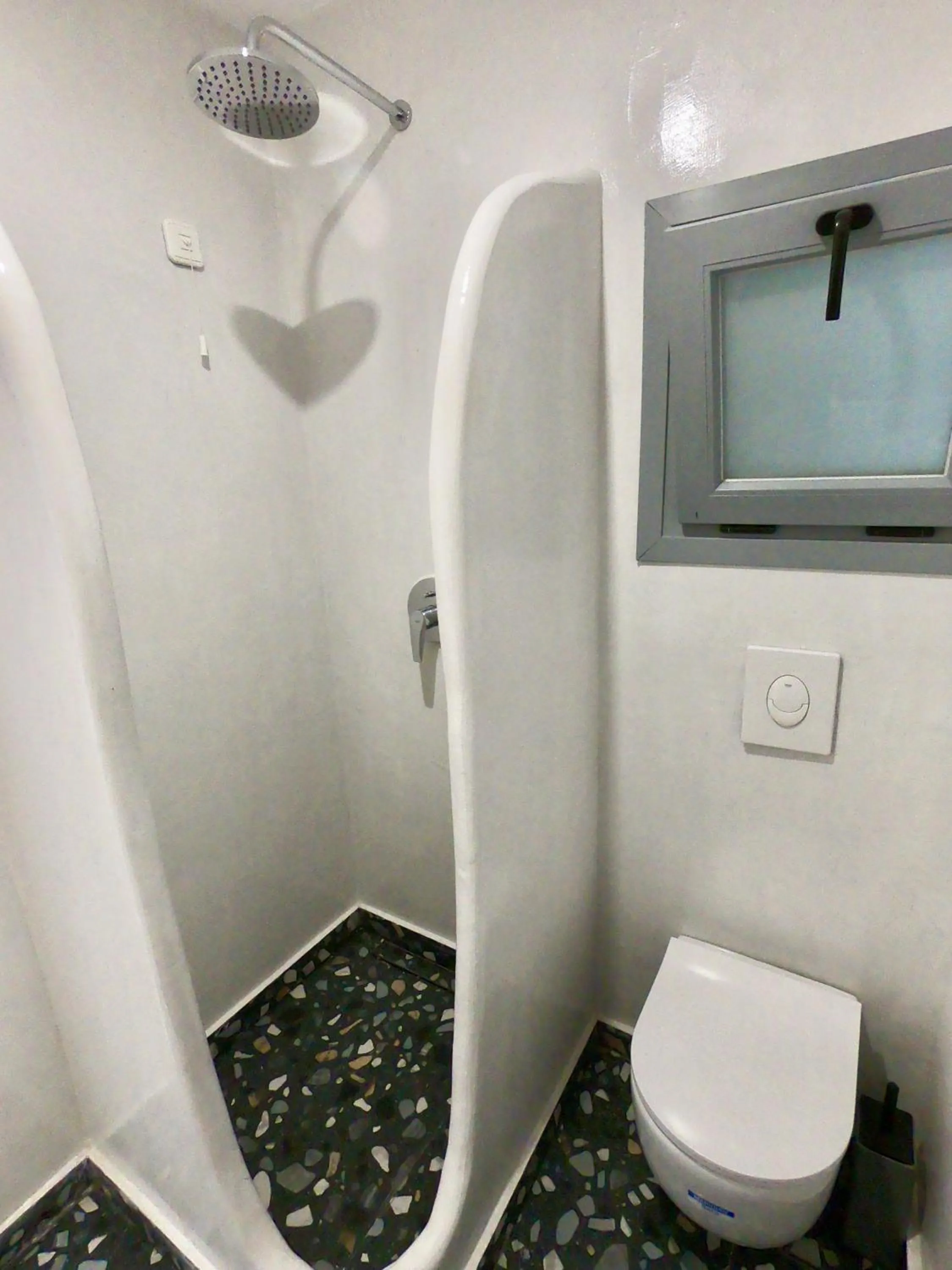 Bathroom in Anny Studios & Rooms Perissa Beach