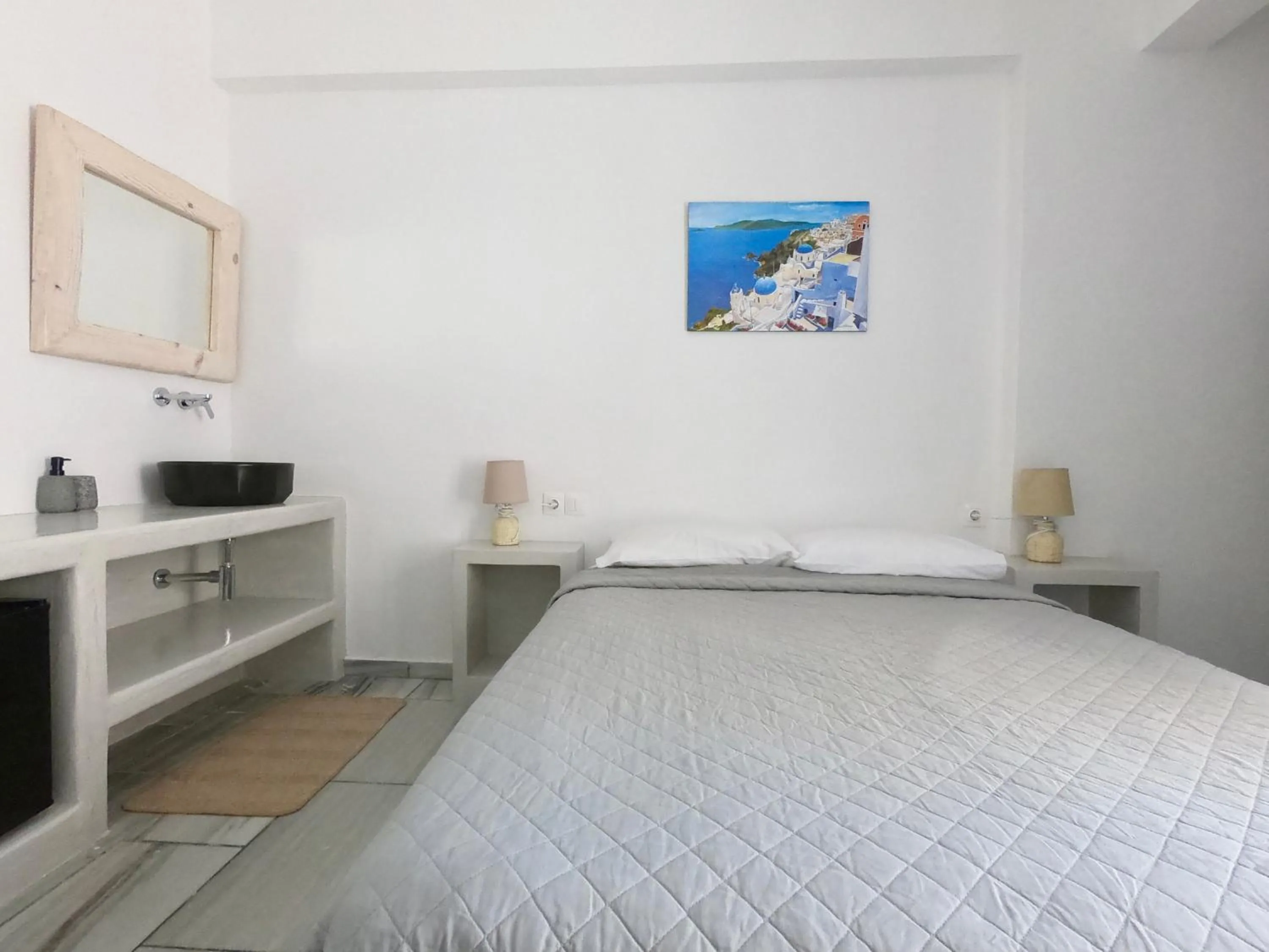 Bedroom, Bed in Anny Studios & Rooms Perissa Beach