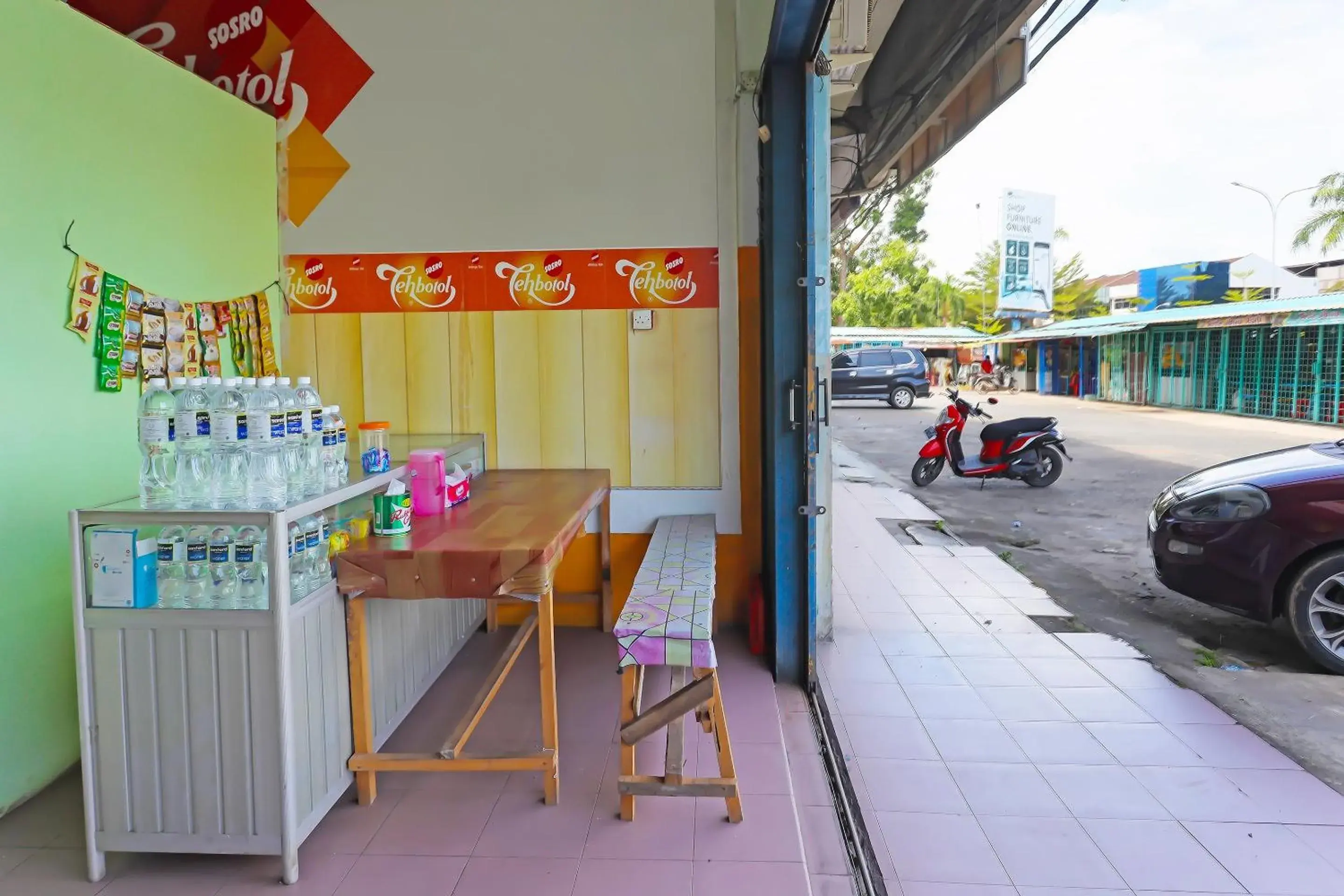 Lobby or reception in Hotel O Penginapan Pak DheNearMall Nagoya Hill Lobby or reception in Hotel O Penginapan Pak DheNearMall Nagoya Hill