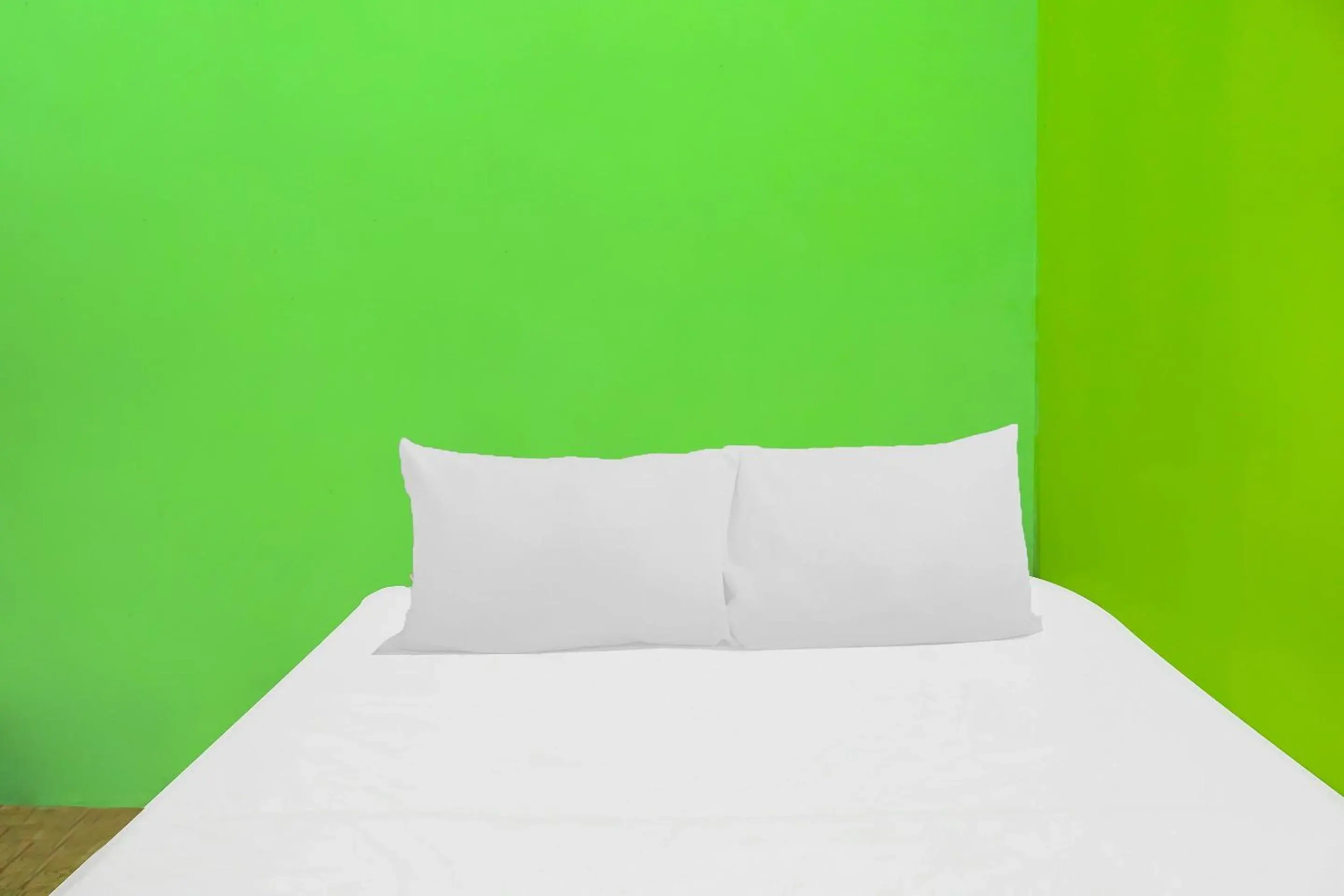 Bedroom, Bed in Hotel O Penginapan Pak DheNearMall Nagoya Hill Bedroom, Bed in Hotel O Penginapan Pak DheNearMall Nagoya Hill