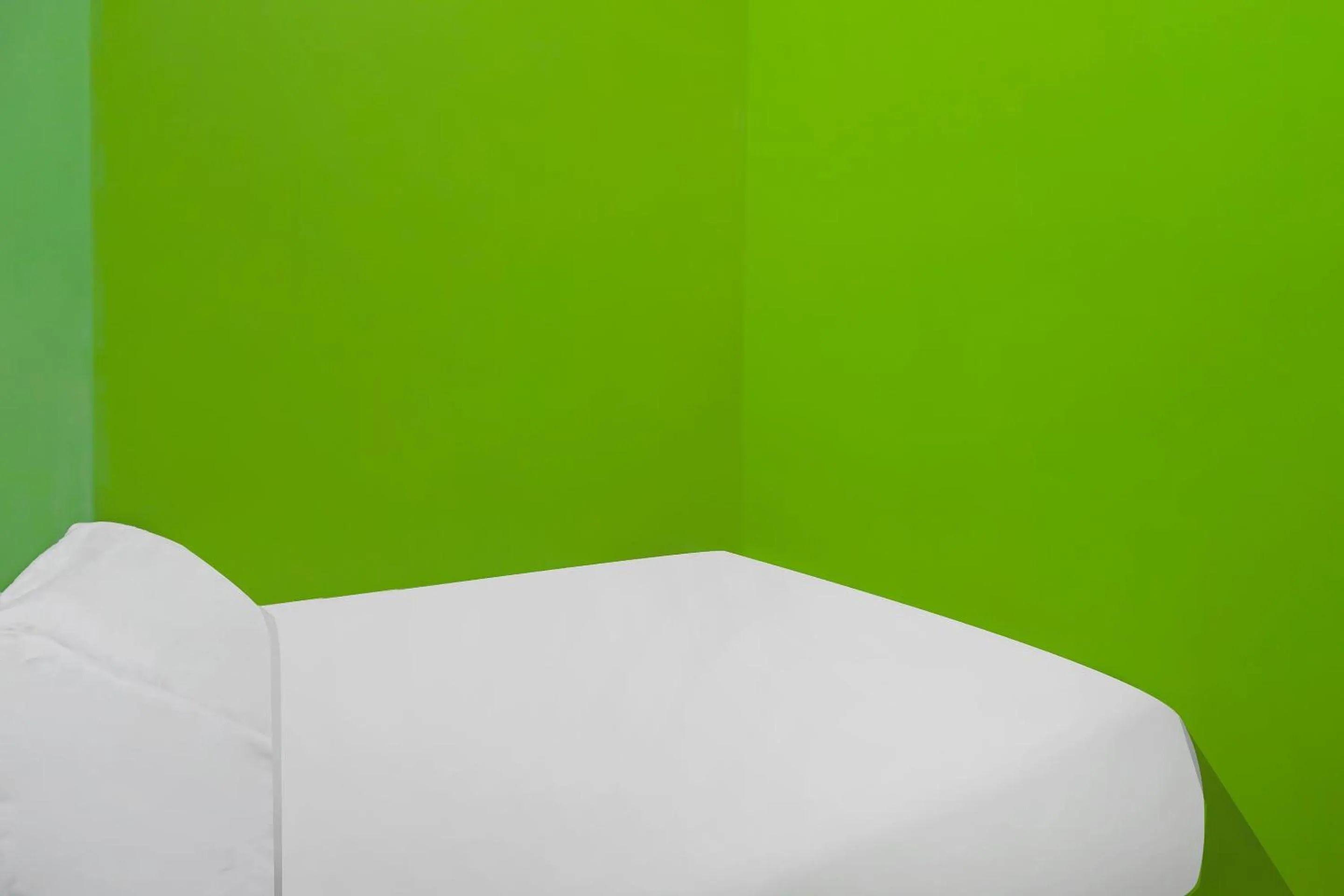 Bedroom, Bed in Hotel O Penginapan Pak DheNearMall Nagoya Hill