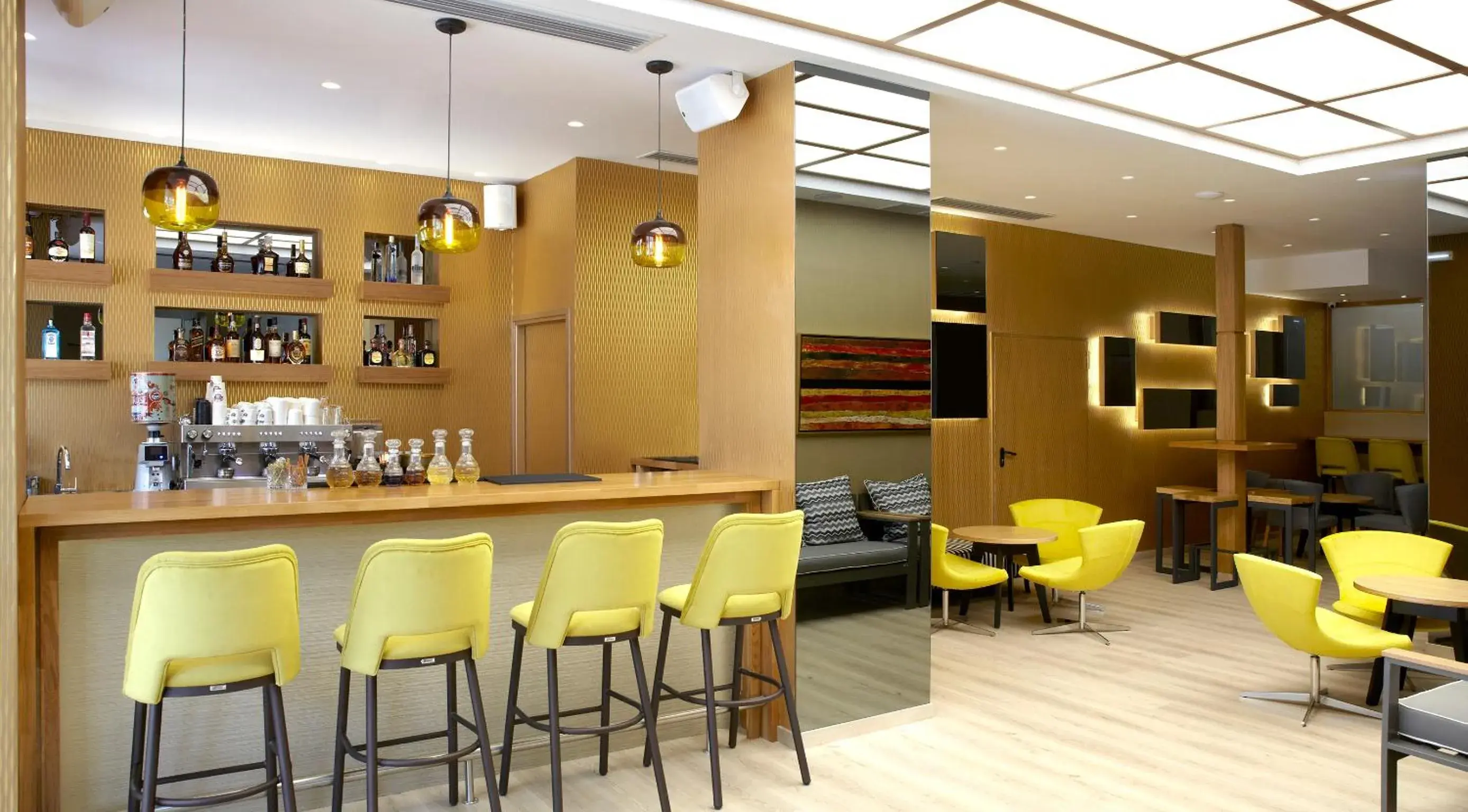 Lounge or bar in Athens Tiare by Mage Hotels Lounge or bar in Athens Tiare by Mage Hotels