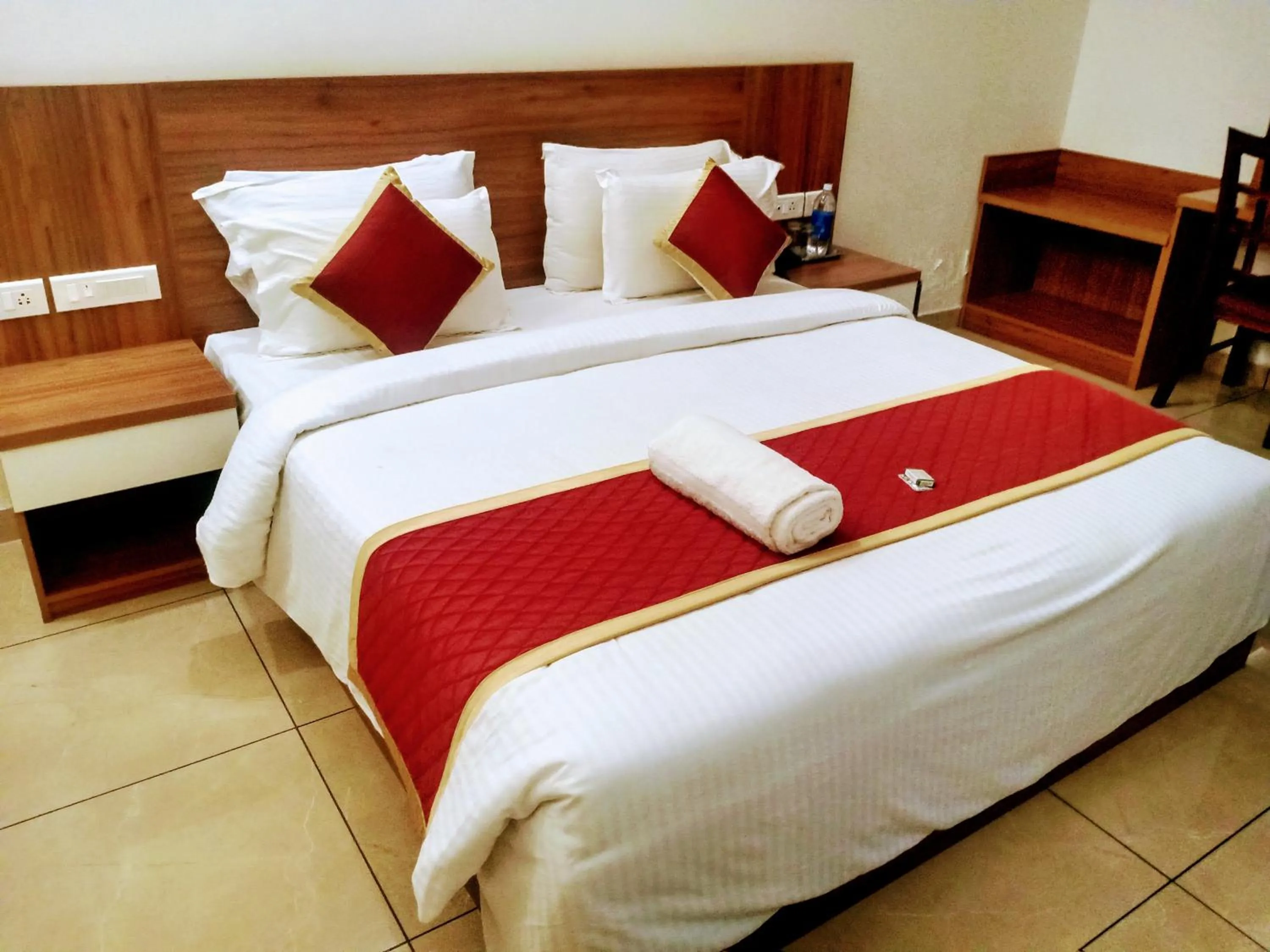 Bed in Pearlspot Hotel