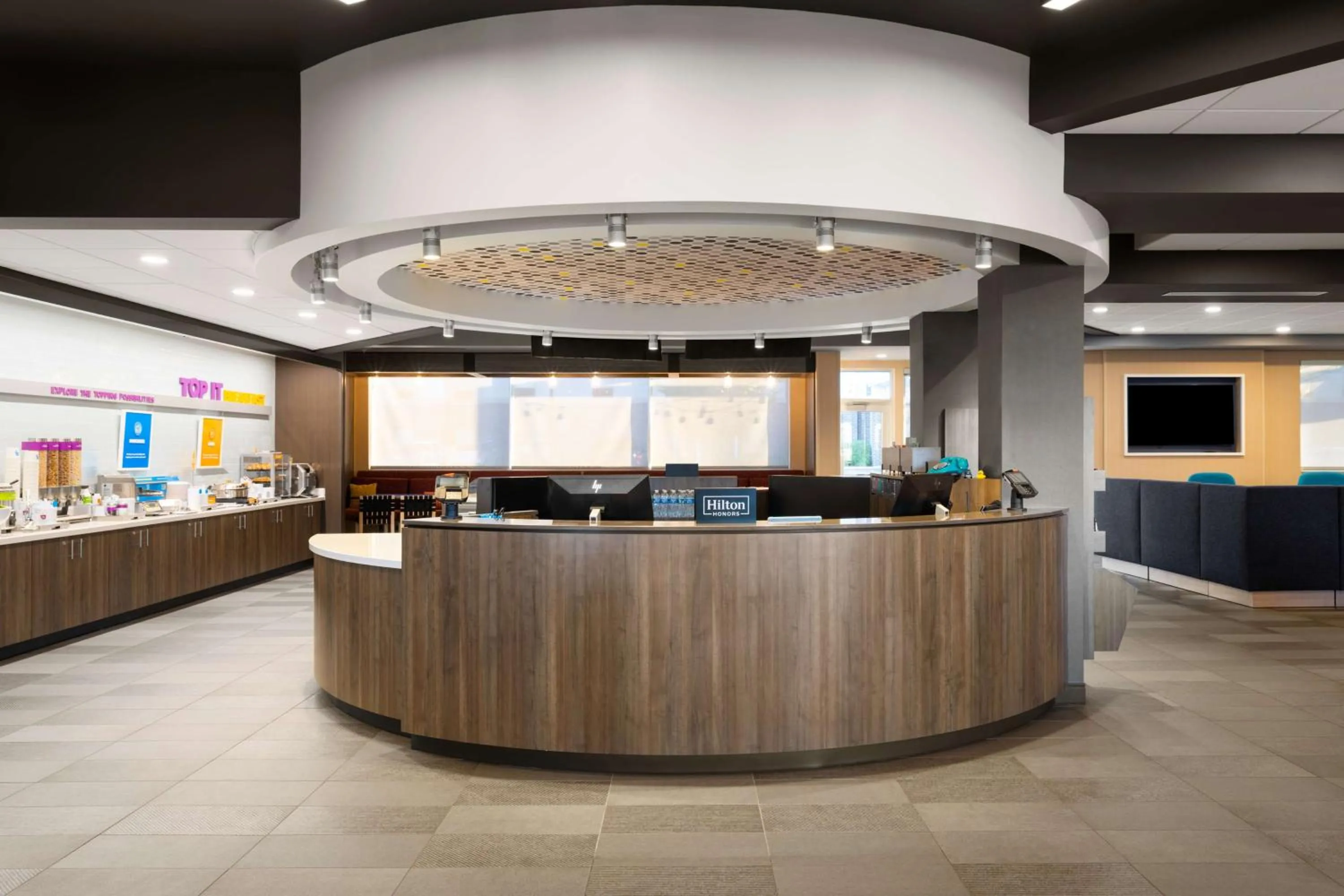 Lobby or reception in Tru By Hilton Wisconsin Dells