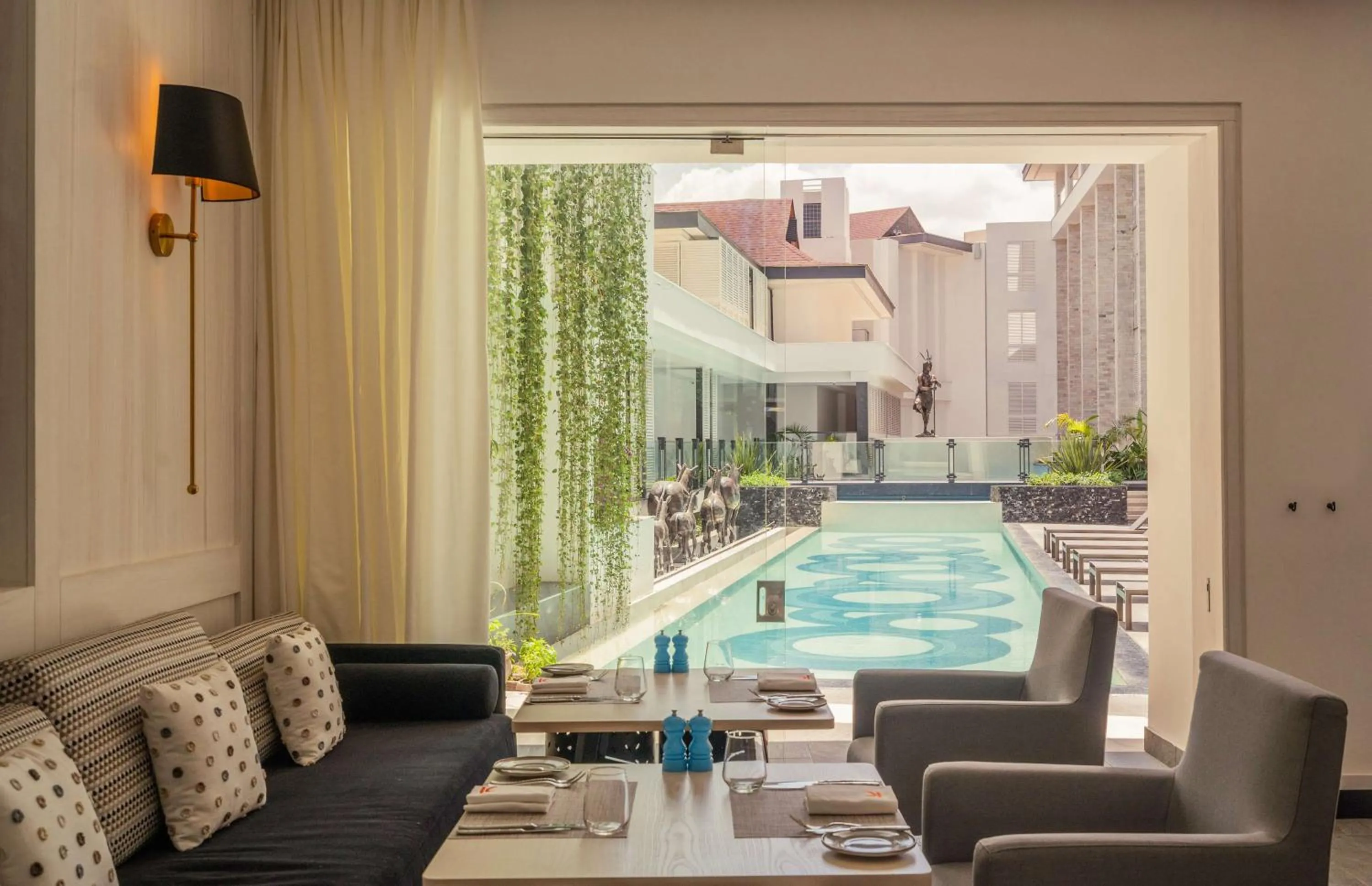 Restaurant/places to eat in Kwetu Nairobi, Curio Collection By Hilton