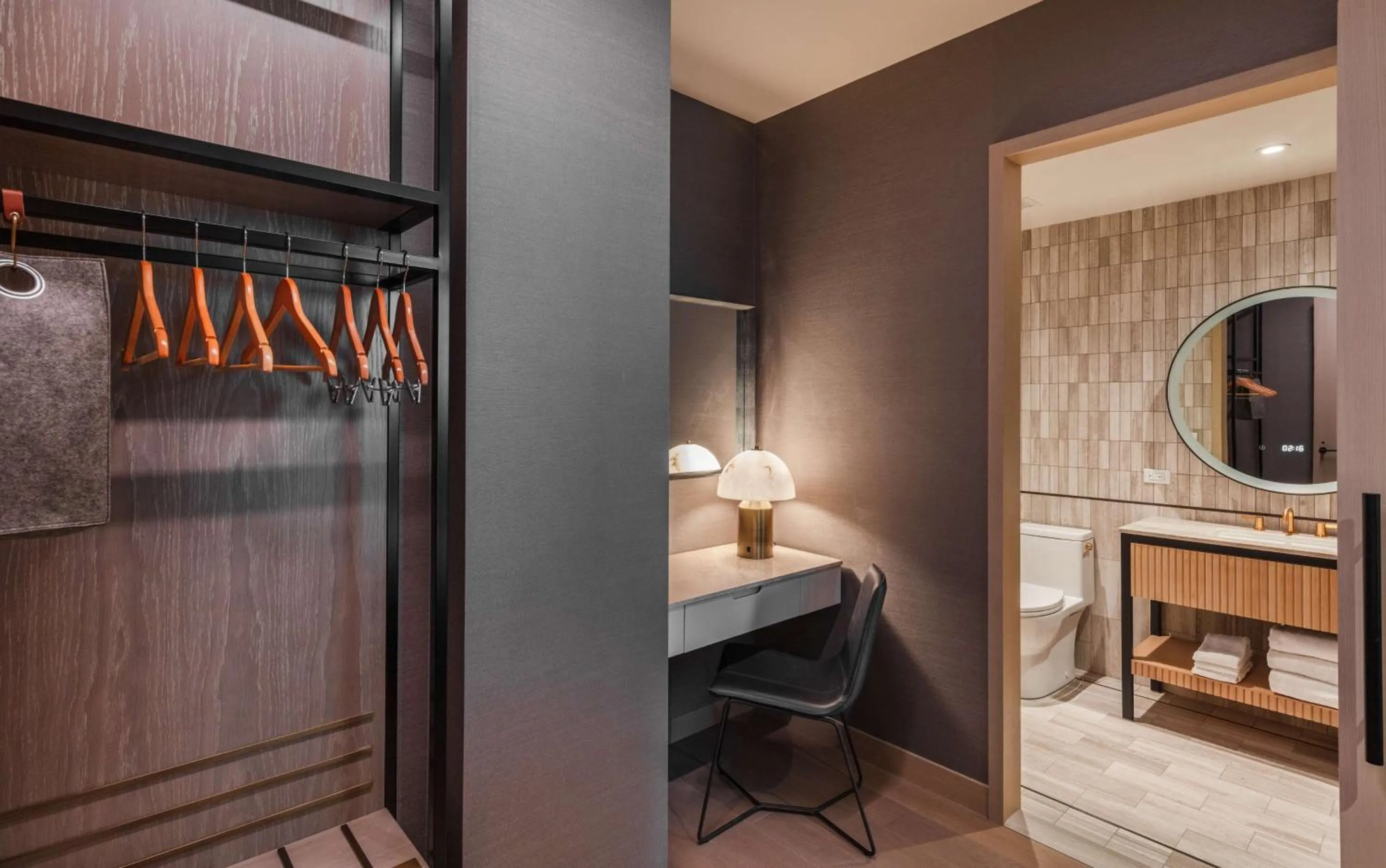 Bathroom, Bed in Tempo By Hilton New York Times Square