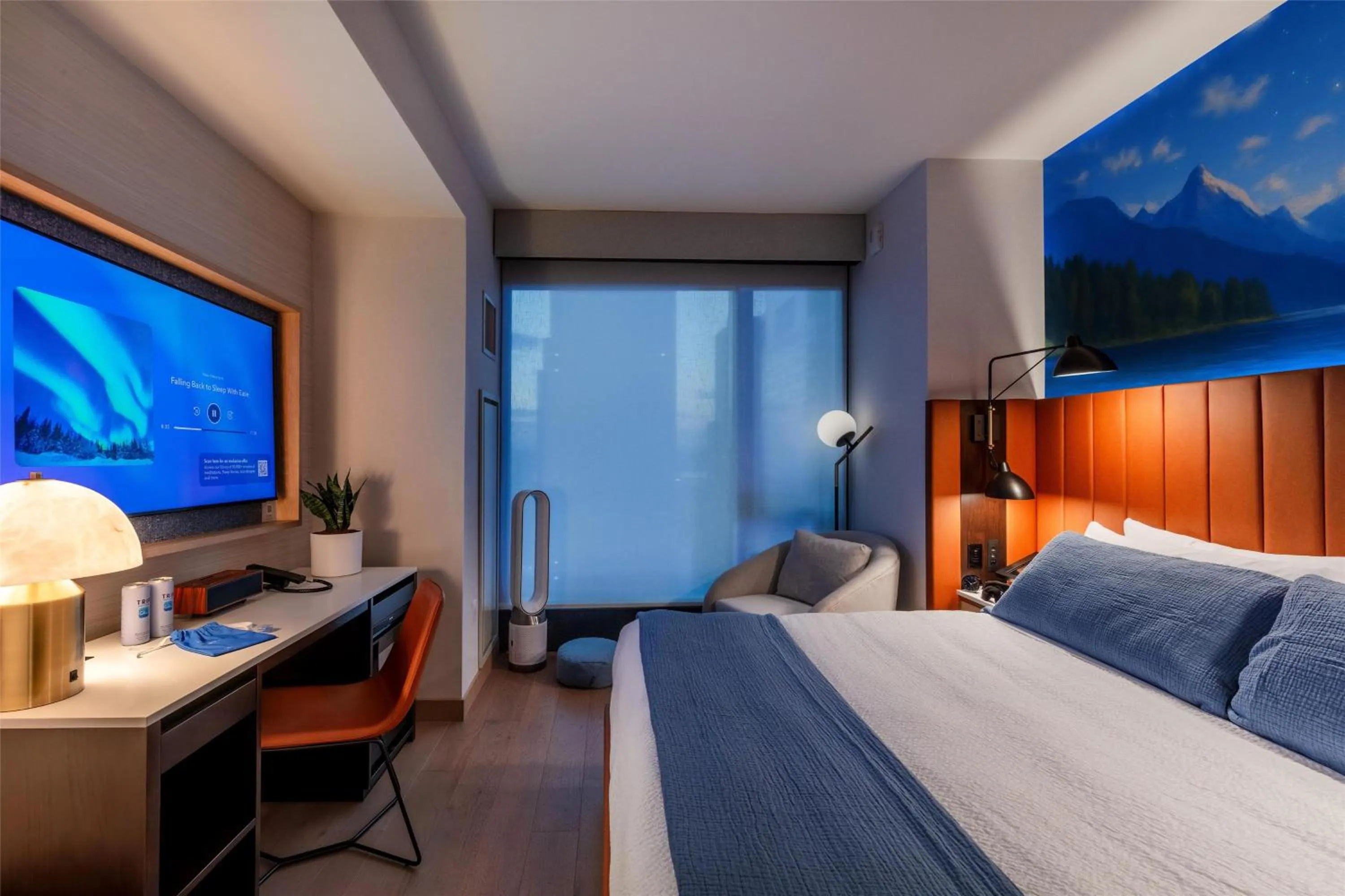 Bed in Tempo By Hilton New York Times Square