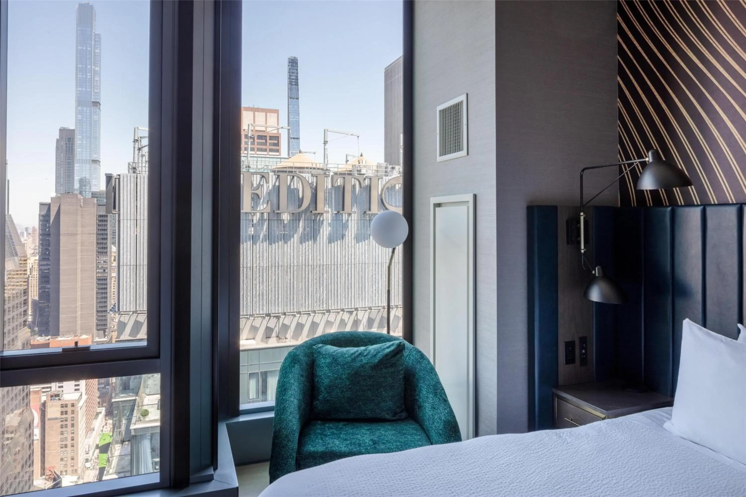 Bed in Tempo By Hilton New York Times Square