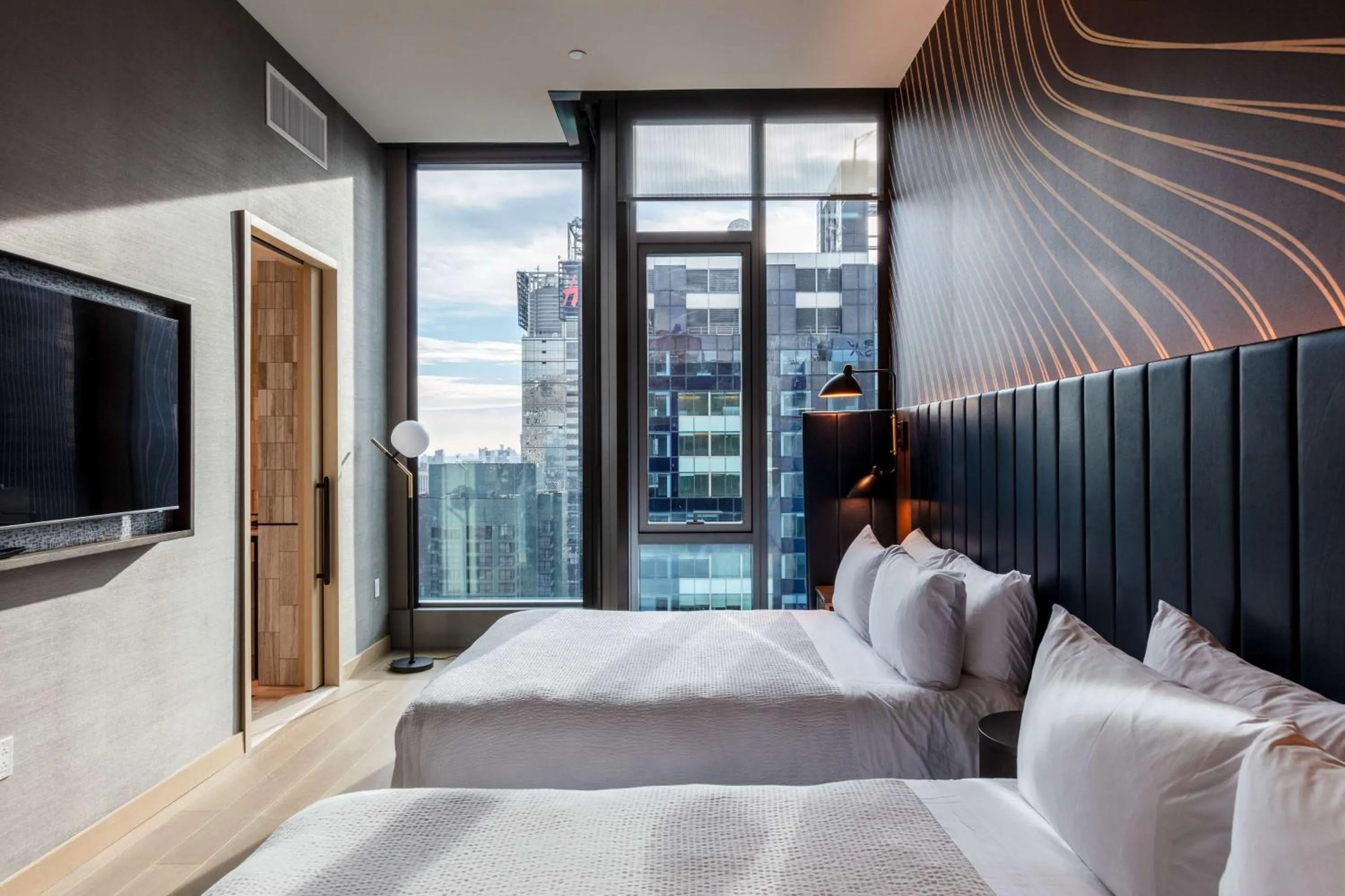 Bed in Tempo By Hilton New York Times Square