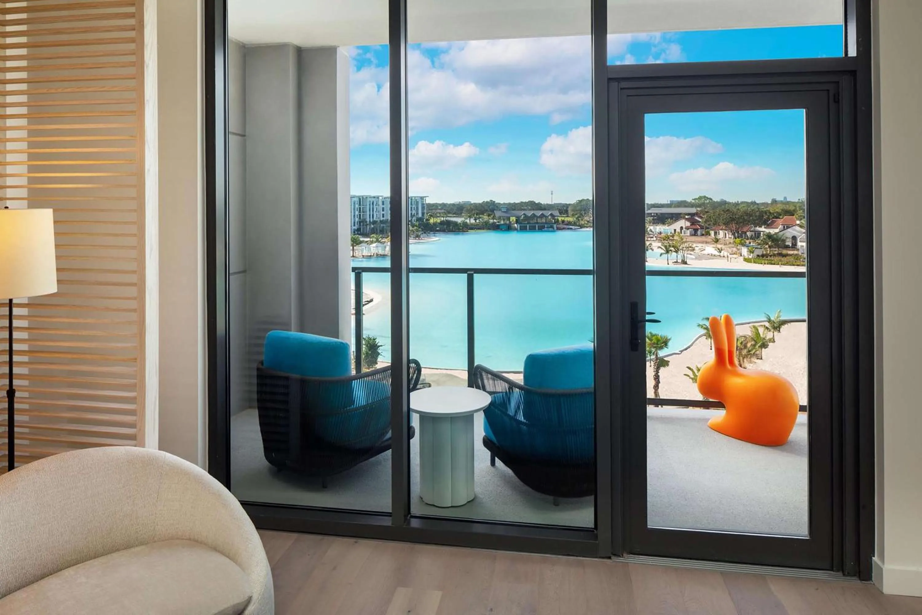 Photo of the whole room in Conrad Orlando