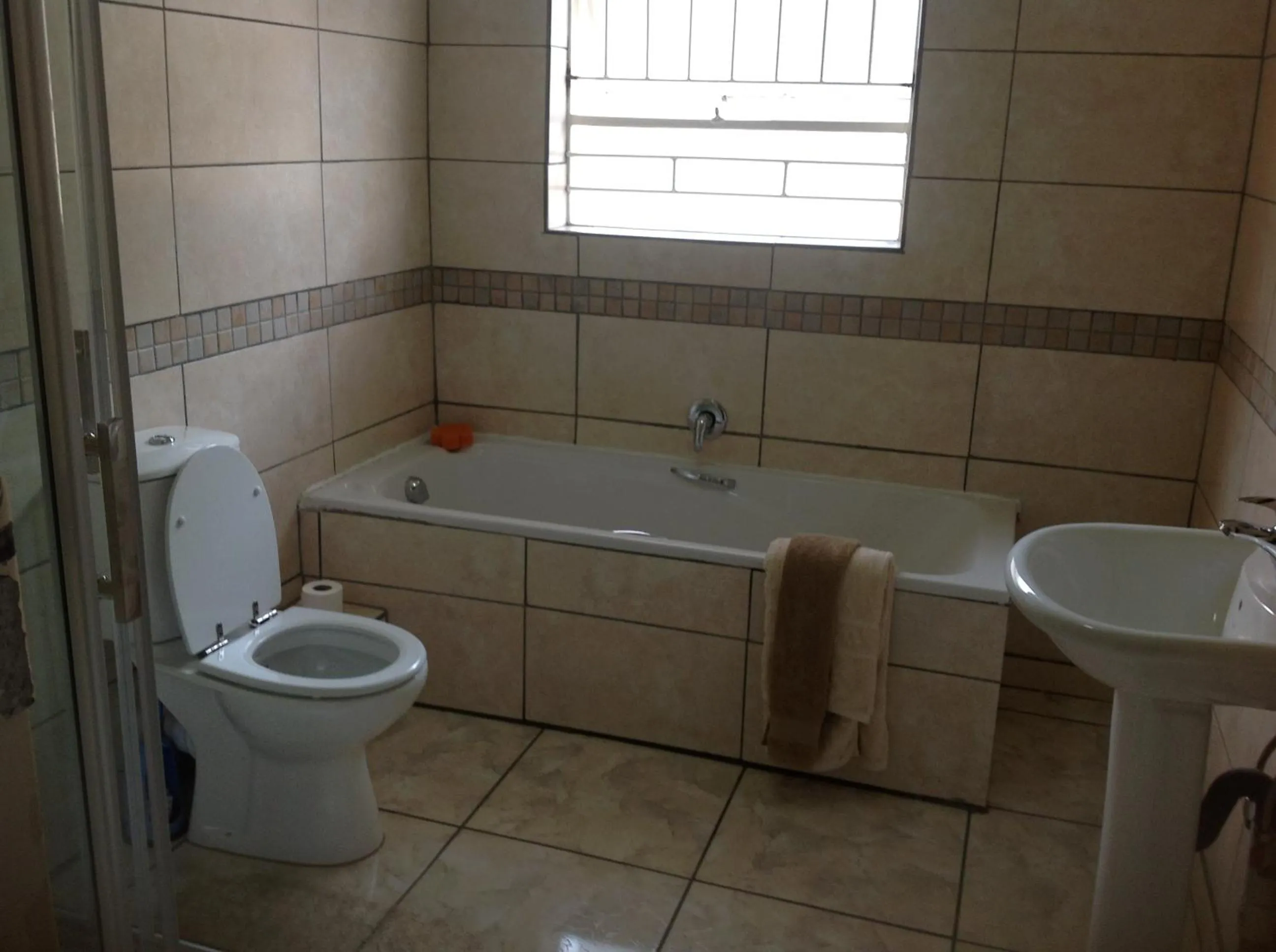 Toilet in La Picasso