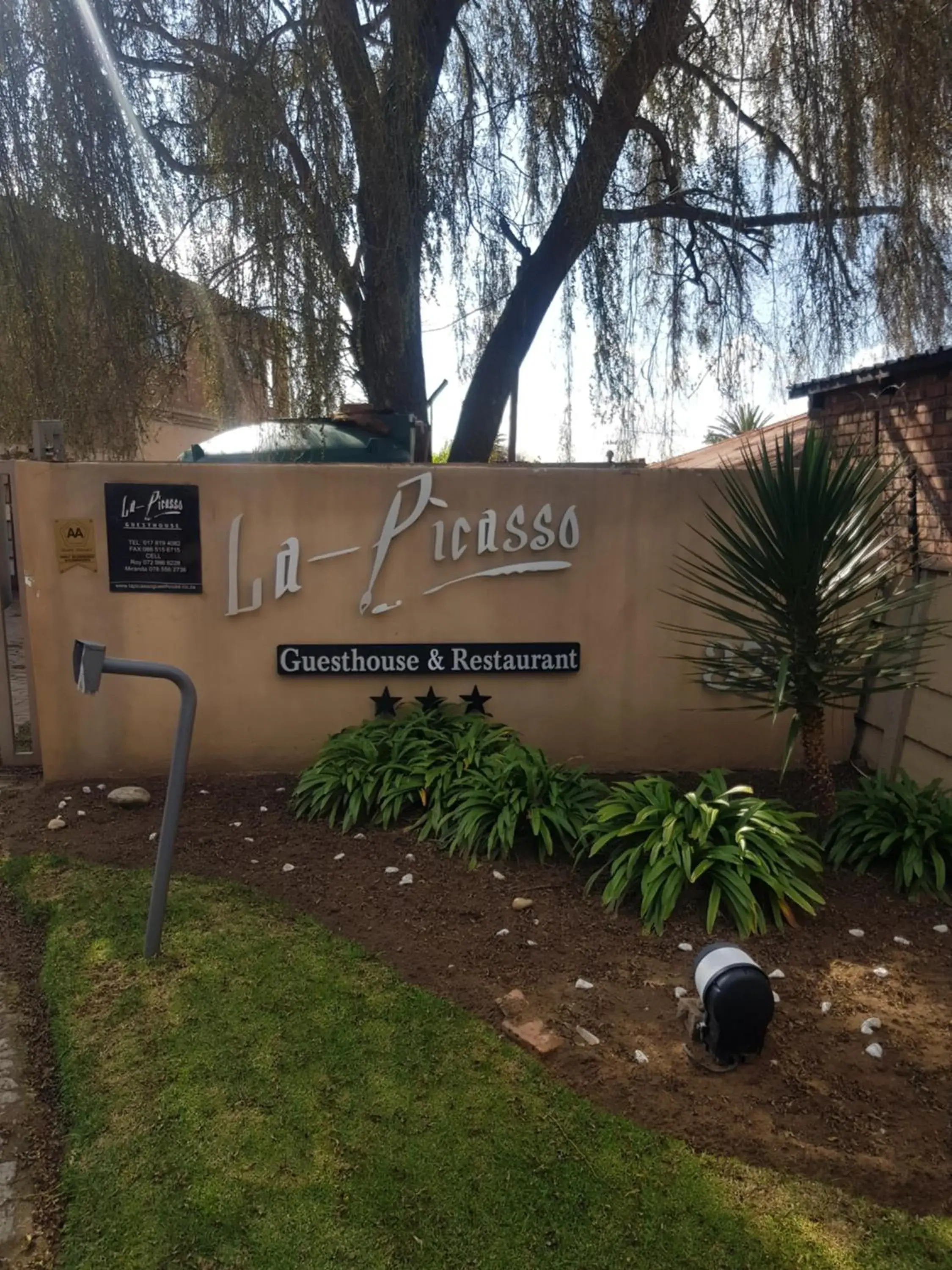 Garden view in La Picasso Garden view in La Picasso