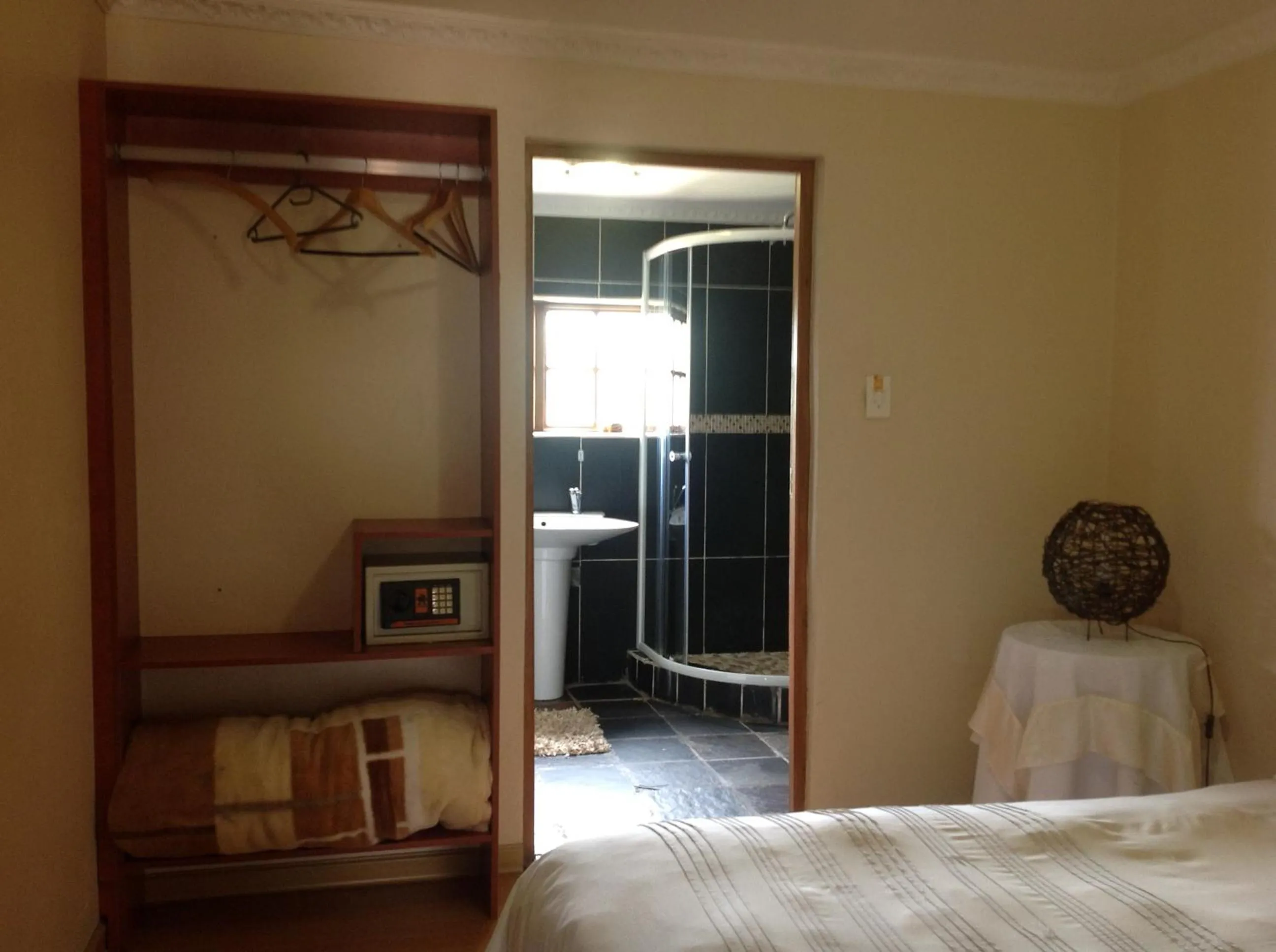 Bathroom in La Picasso