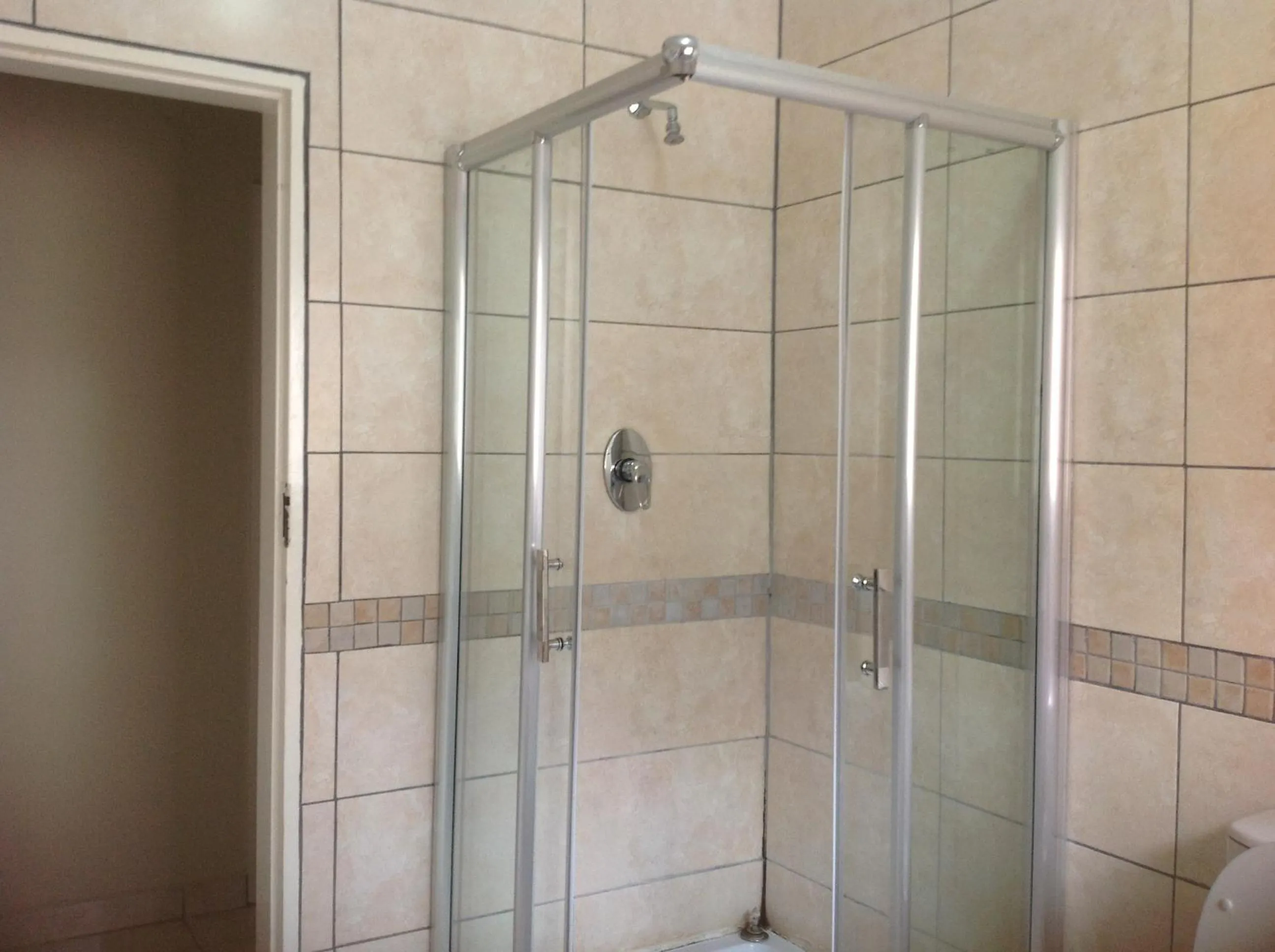 Shower in La Picasso