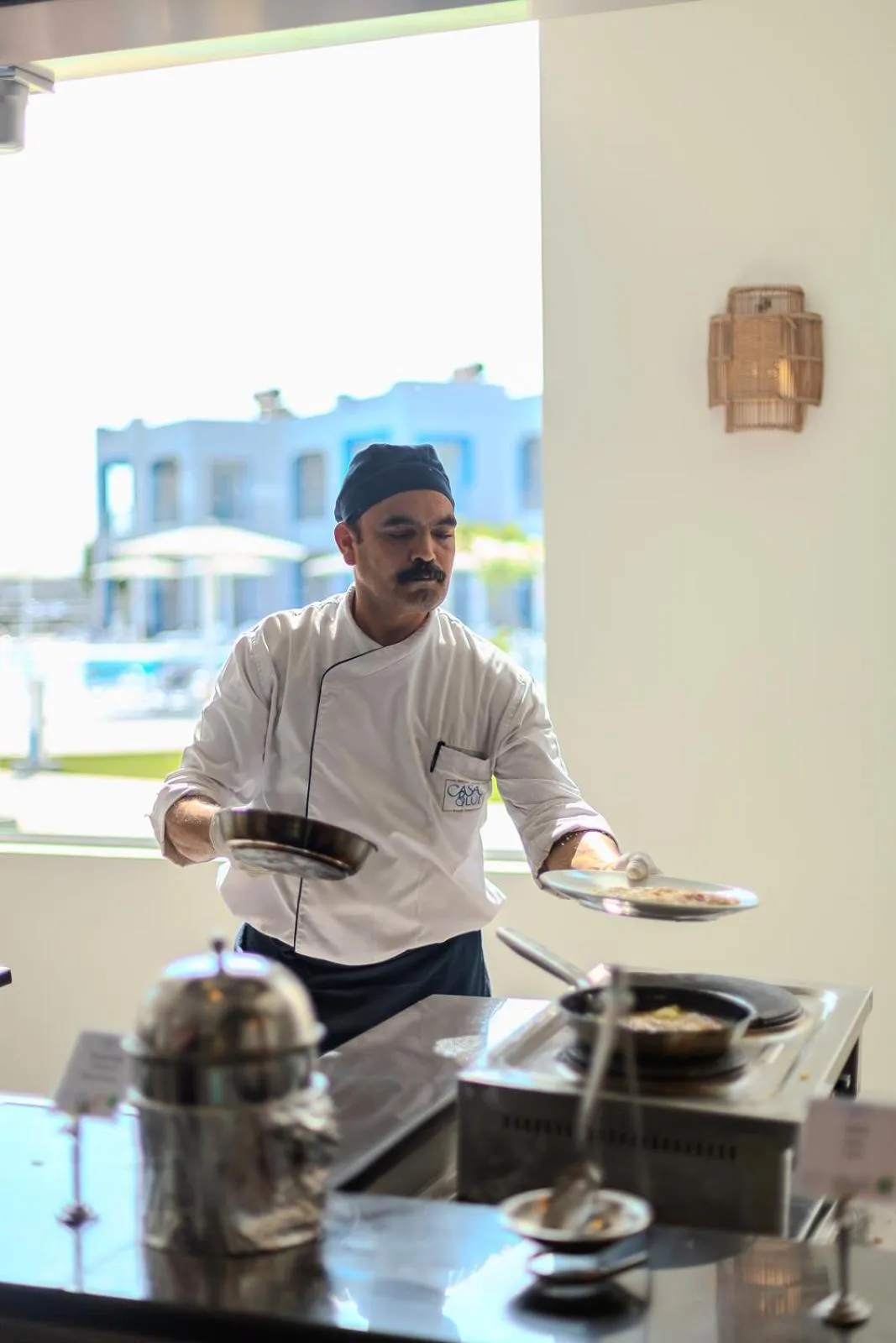 Restaurant/places to eat in Casa Blue Resort