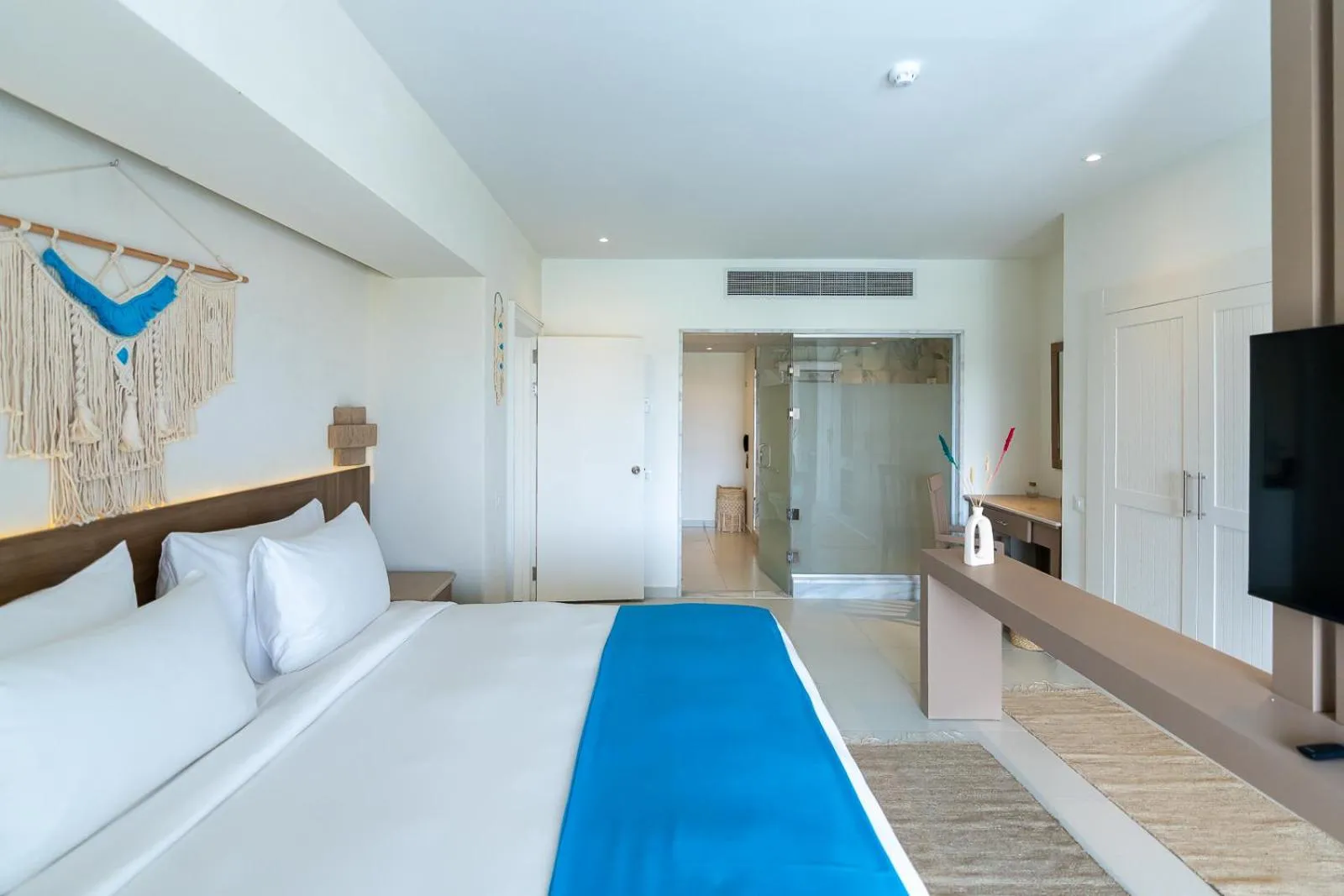 Bed in Casa Blue Resort