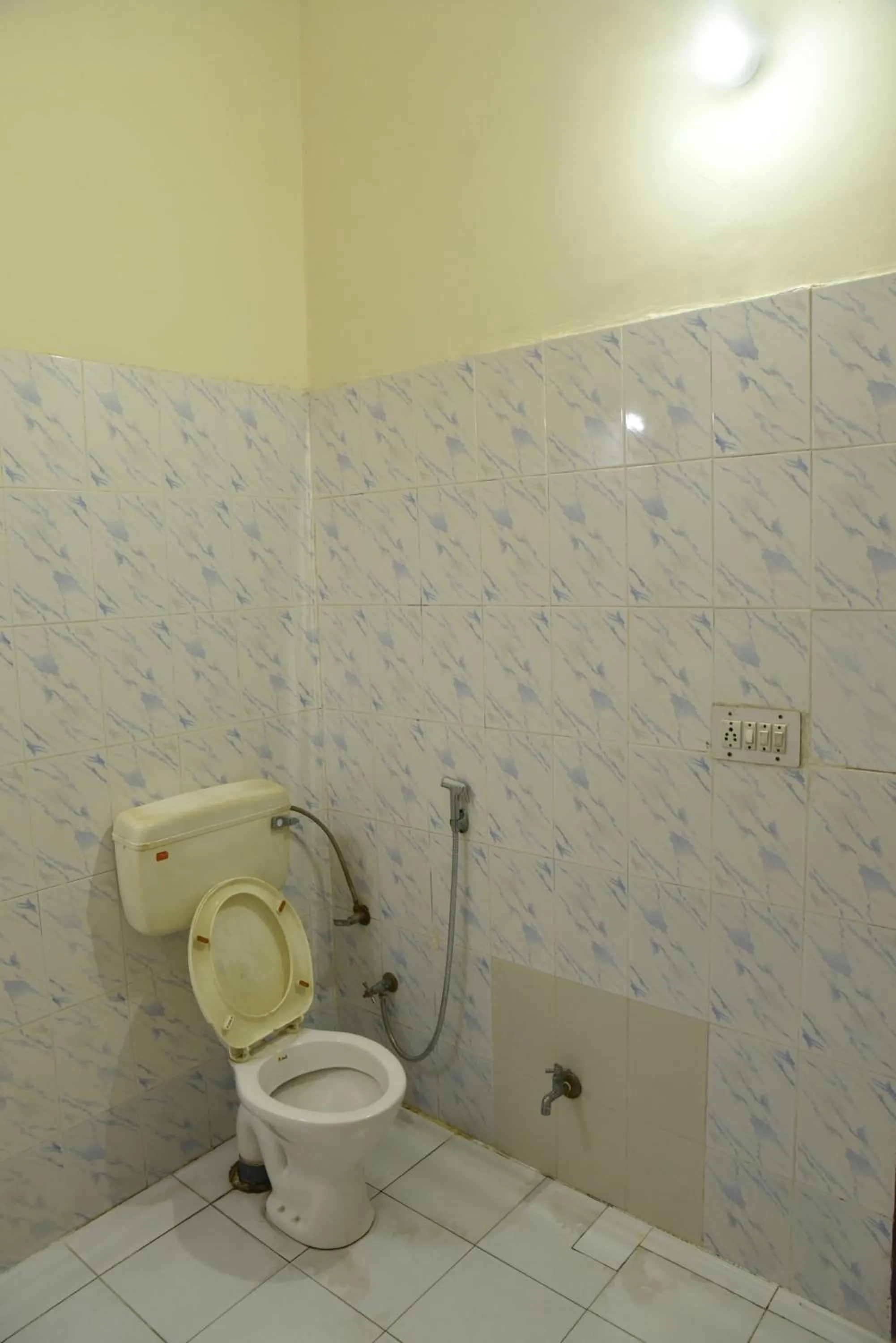 Toilet in Hotel C-9
