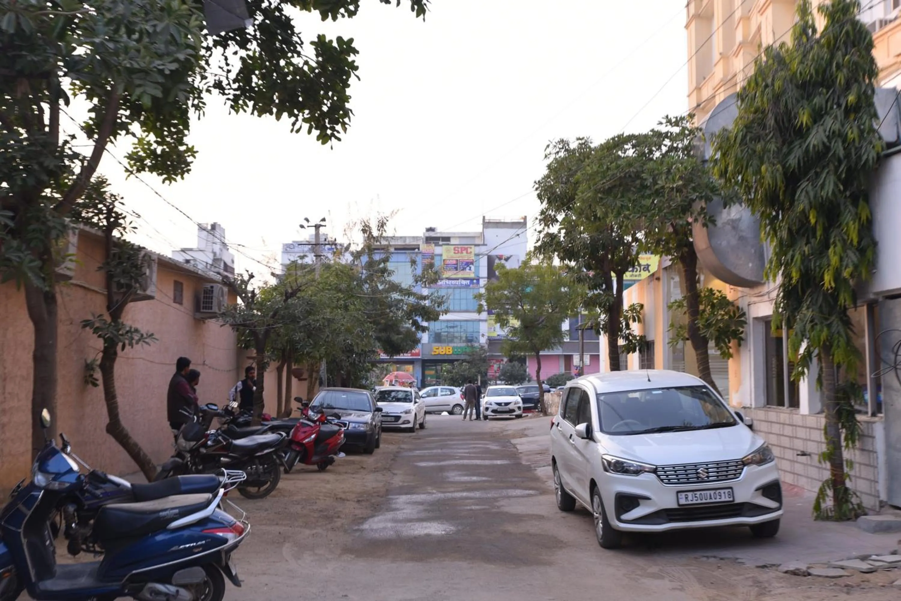 Parking in Hotel C-9