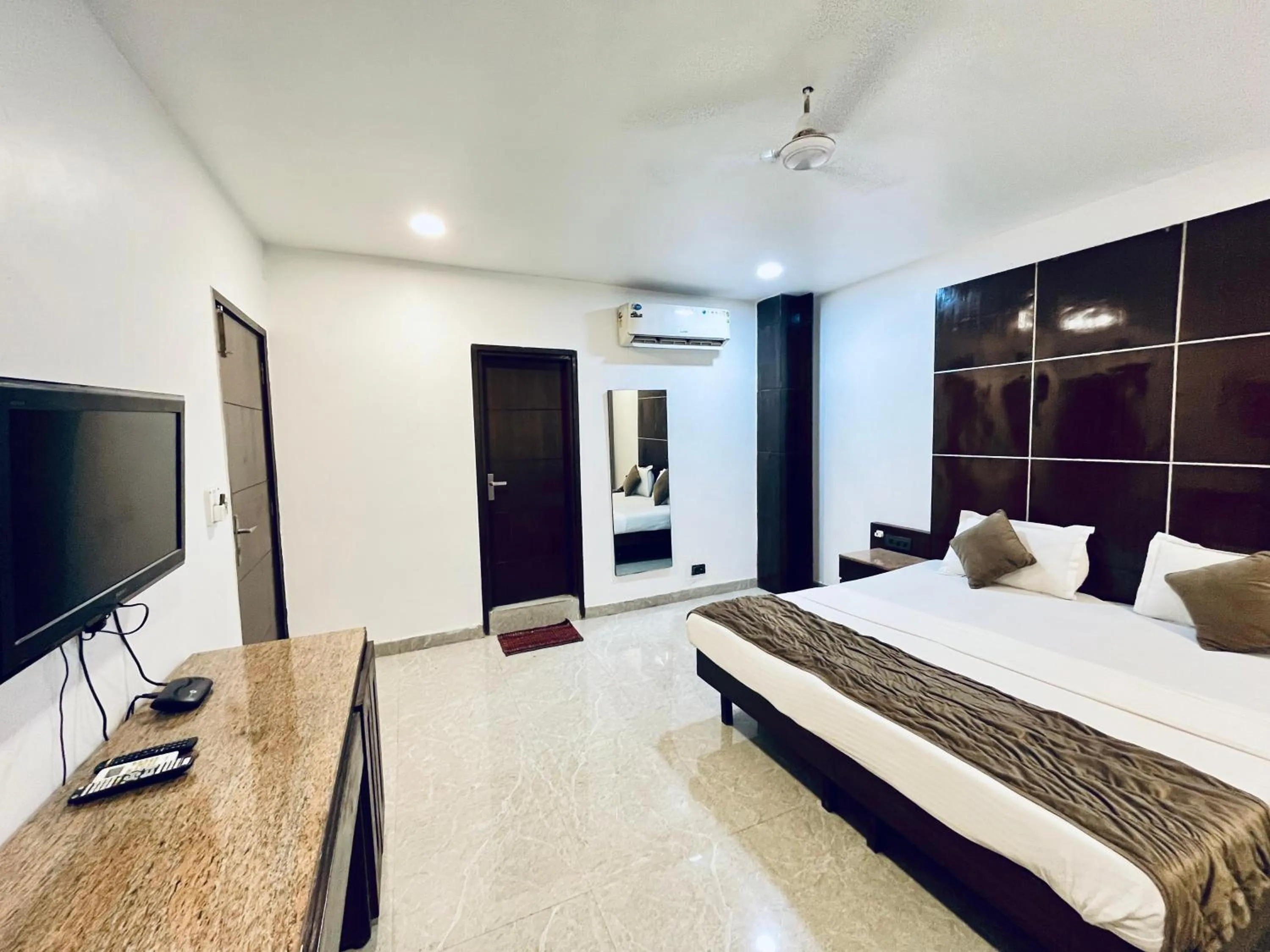 Bed in Ganga Ashoka Hotel Rishikesh