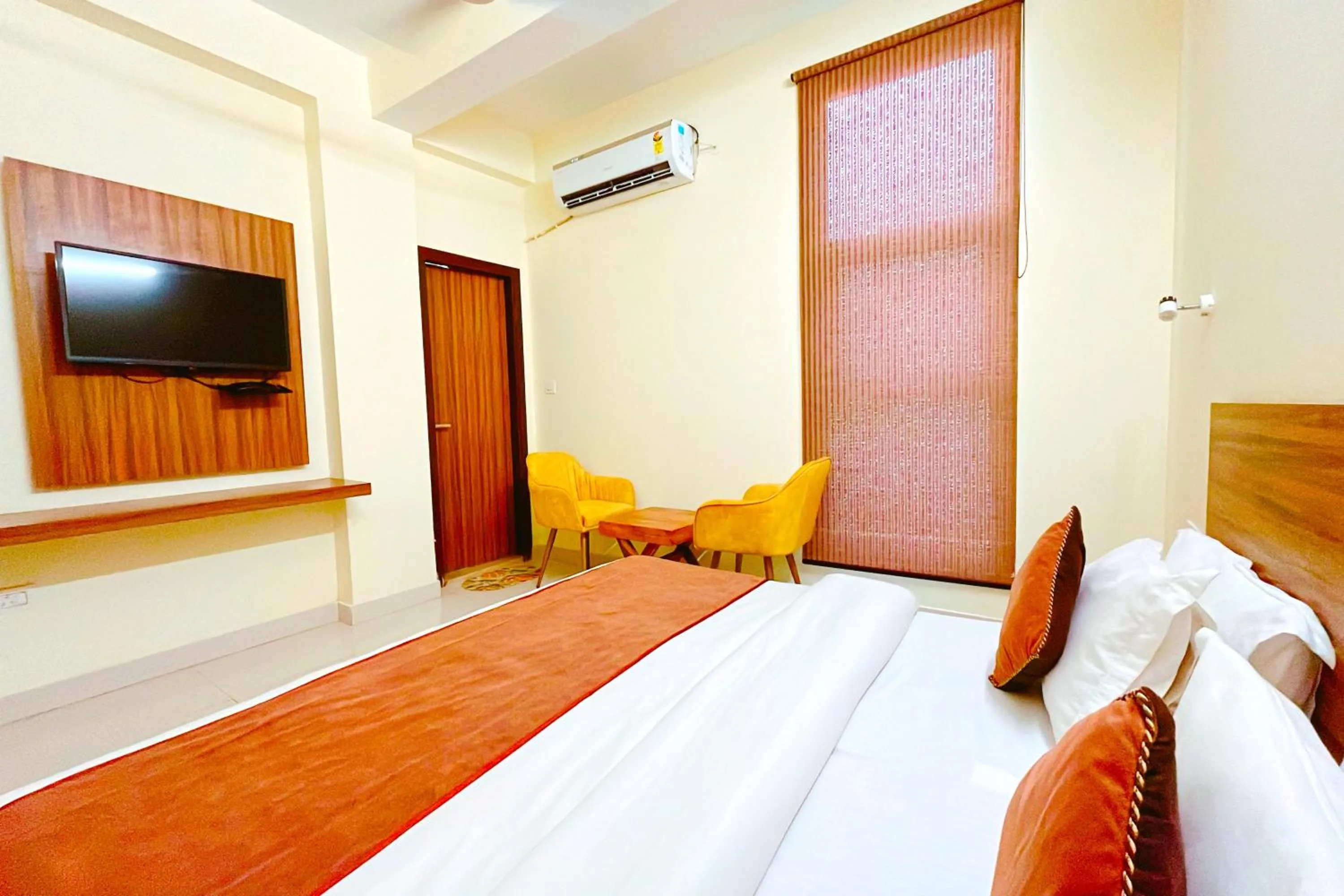 Bed in Ganga Ashoka Hotel Rishikesh
