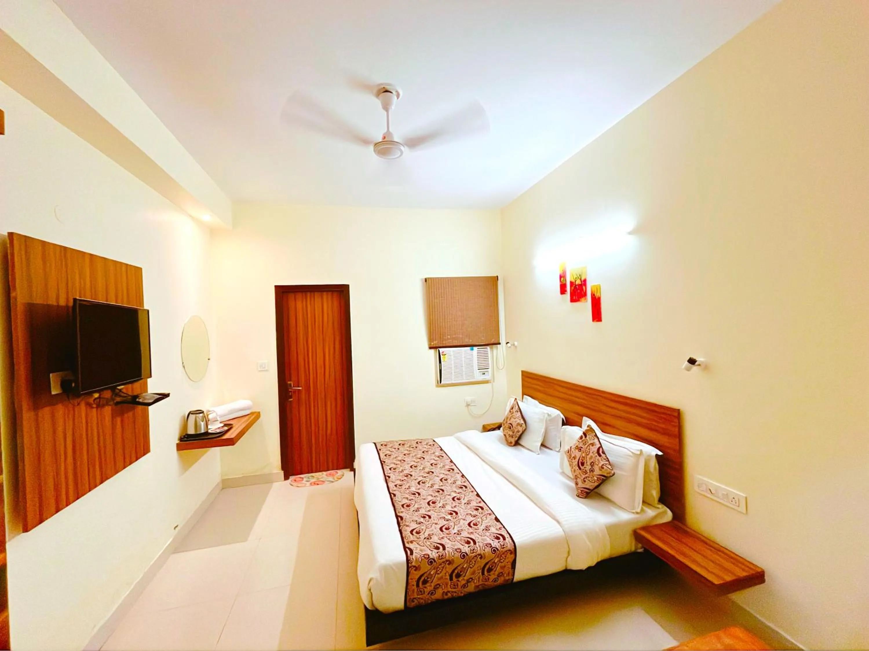 Bed in Ganga Ashoka Hotel Rishikesh