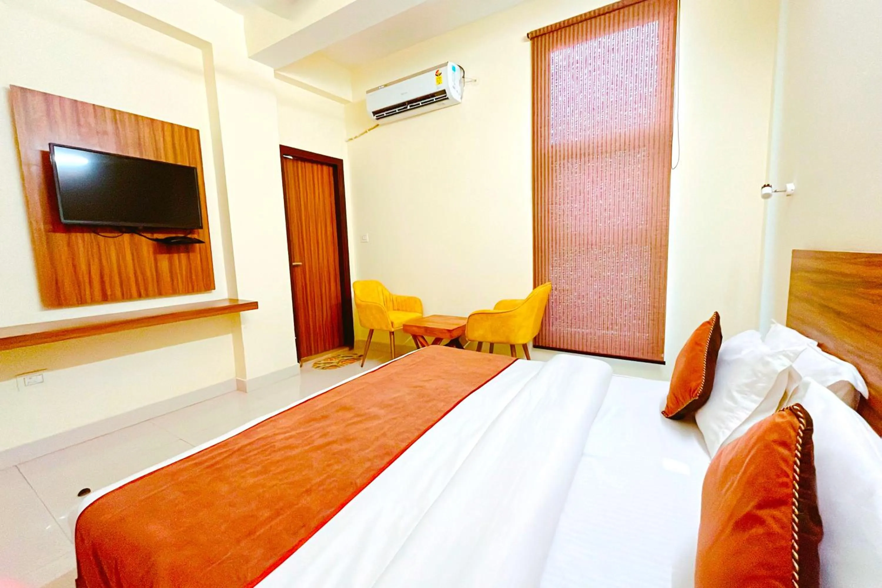 Bed in Ganga Ashoka Hotel Rishikesh