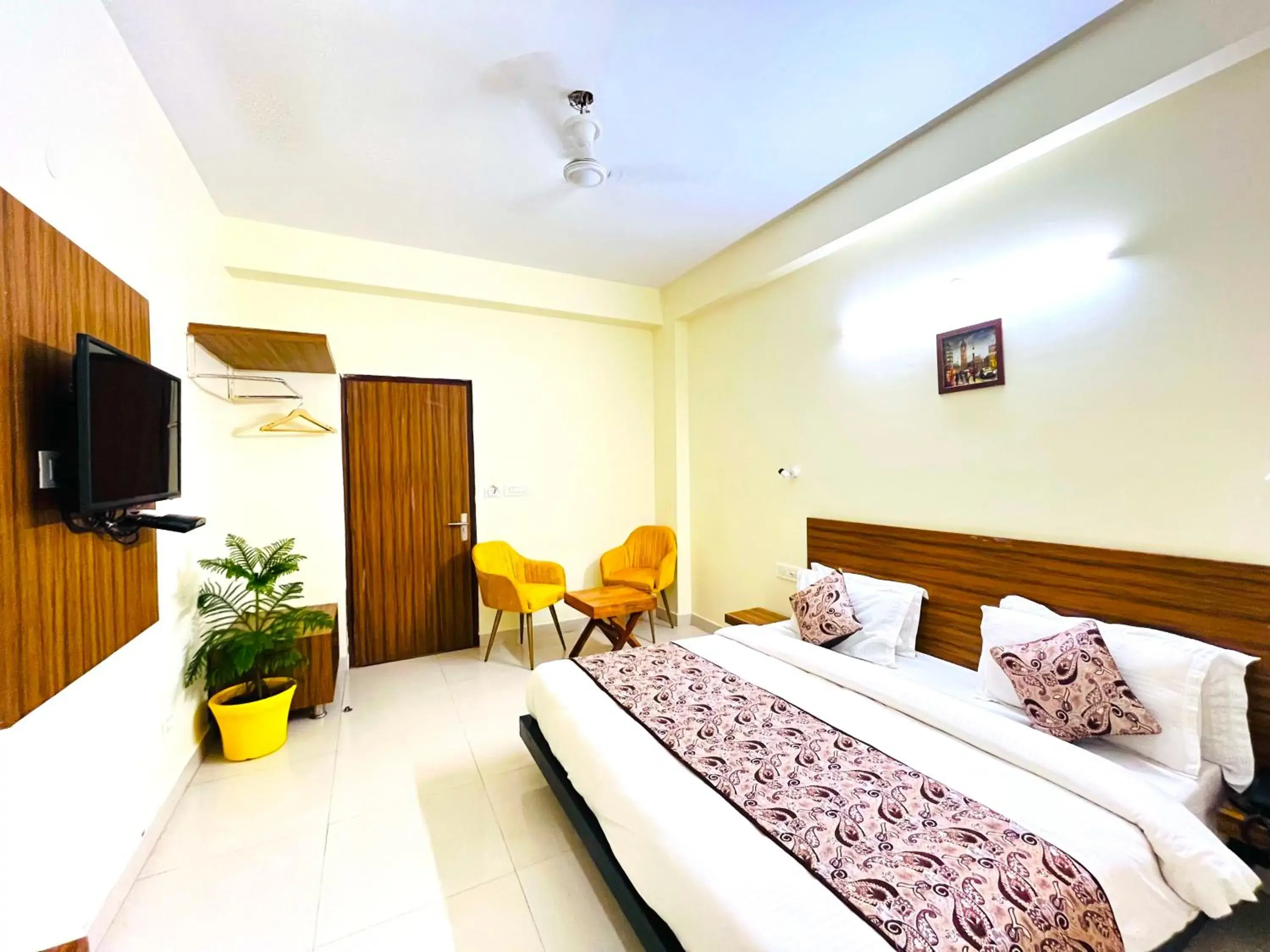 Bed in Ganga Ashoka Hotel Rishikesh Bed in Ganga Ashoka Hotel Rishikesh