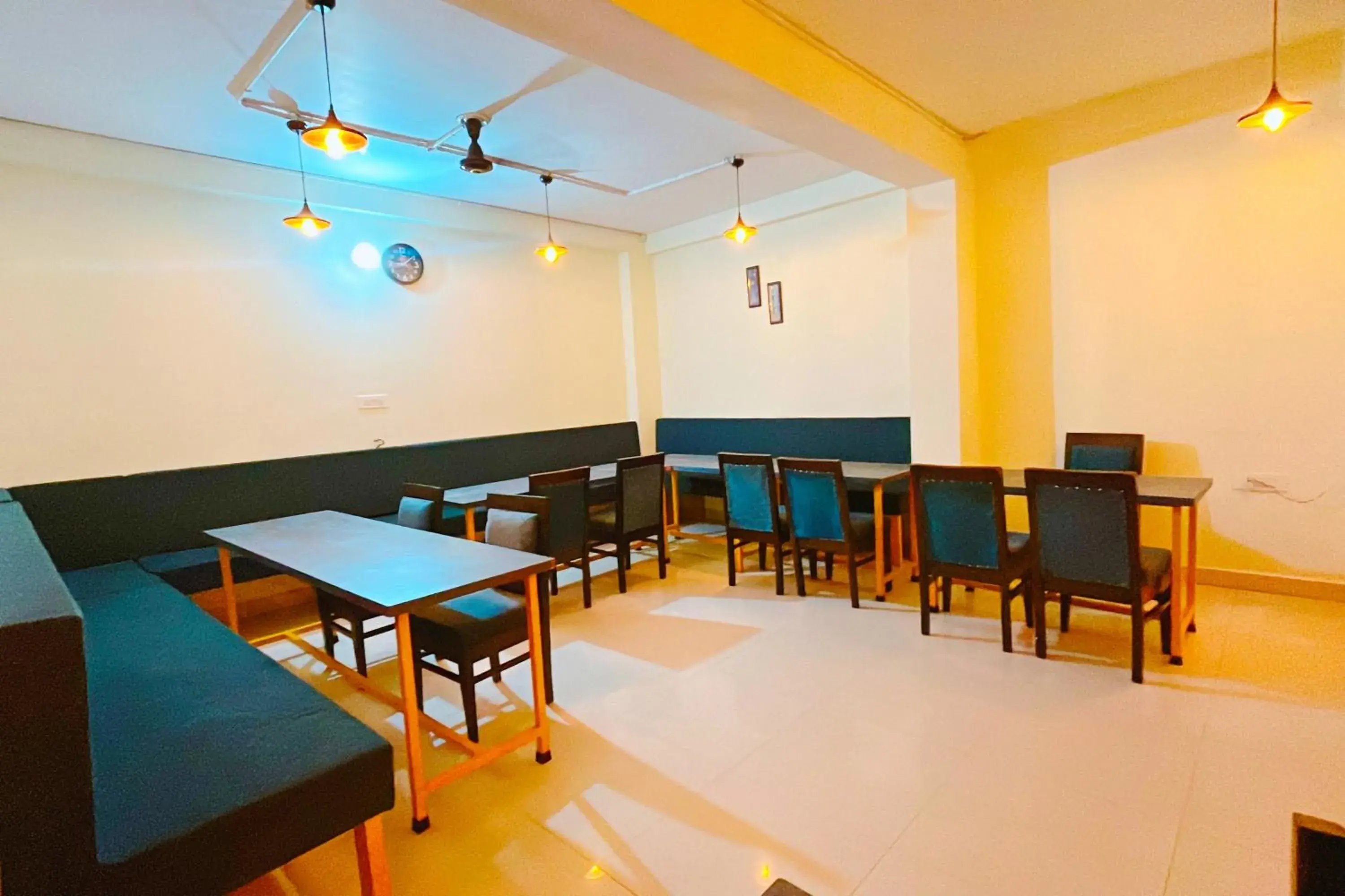 Restaurant/places to eat in Ganga Ashoka Hotel Rishikesh Restaurant/places to eat in Ganga Ashoka Hotel Rishikesh