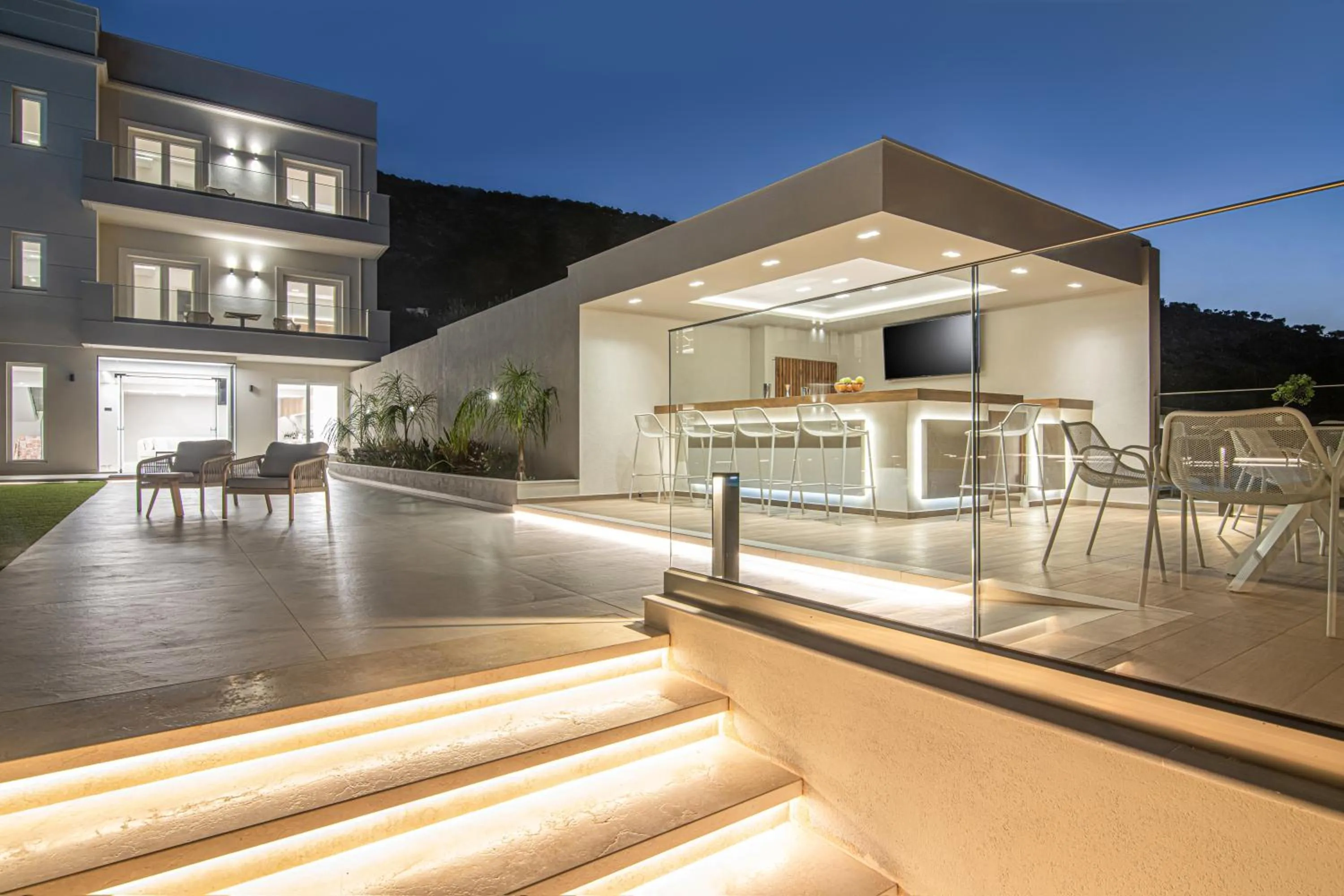 Night in Filia Luxury Suites