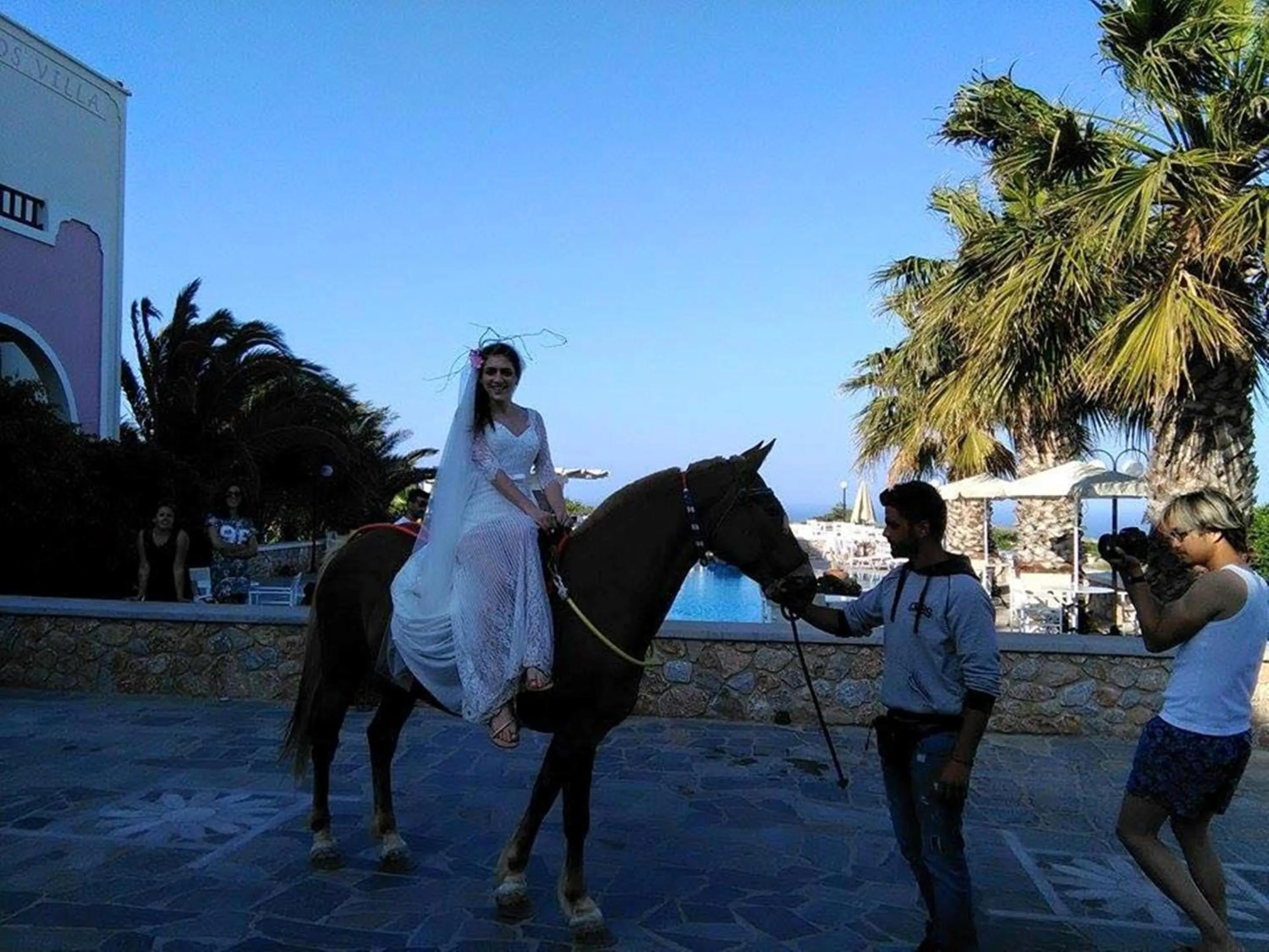 Garden in Villa Manos Hotel