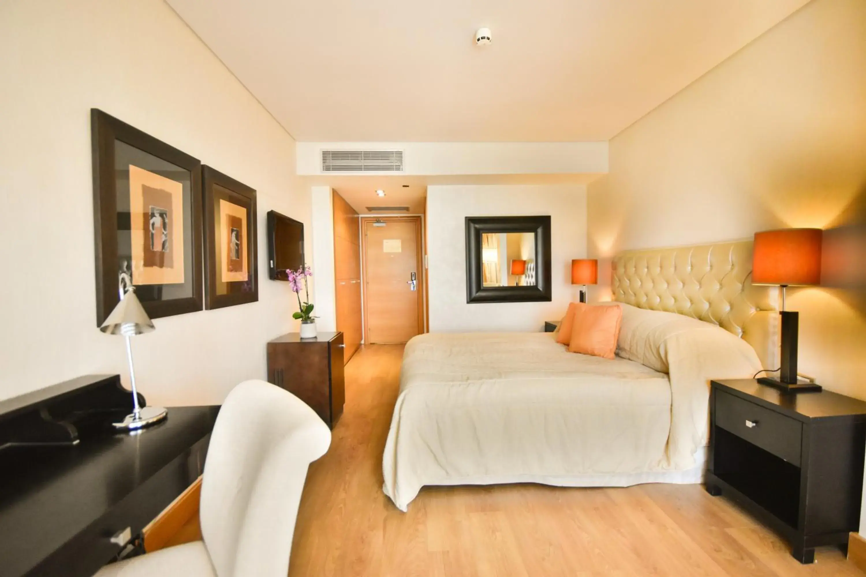 Comfort Single Room in Plaza Resort Comfort Single Room in Plaza Resort