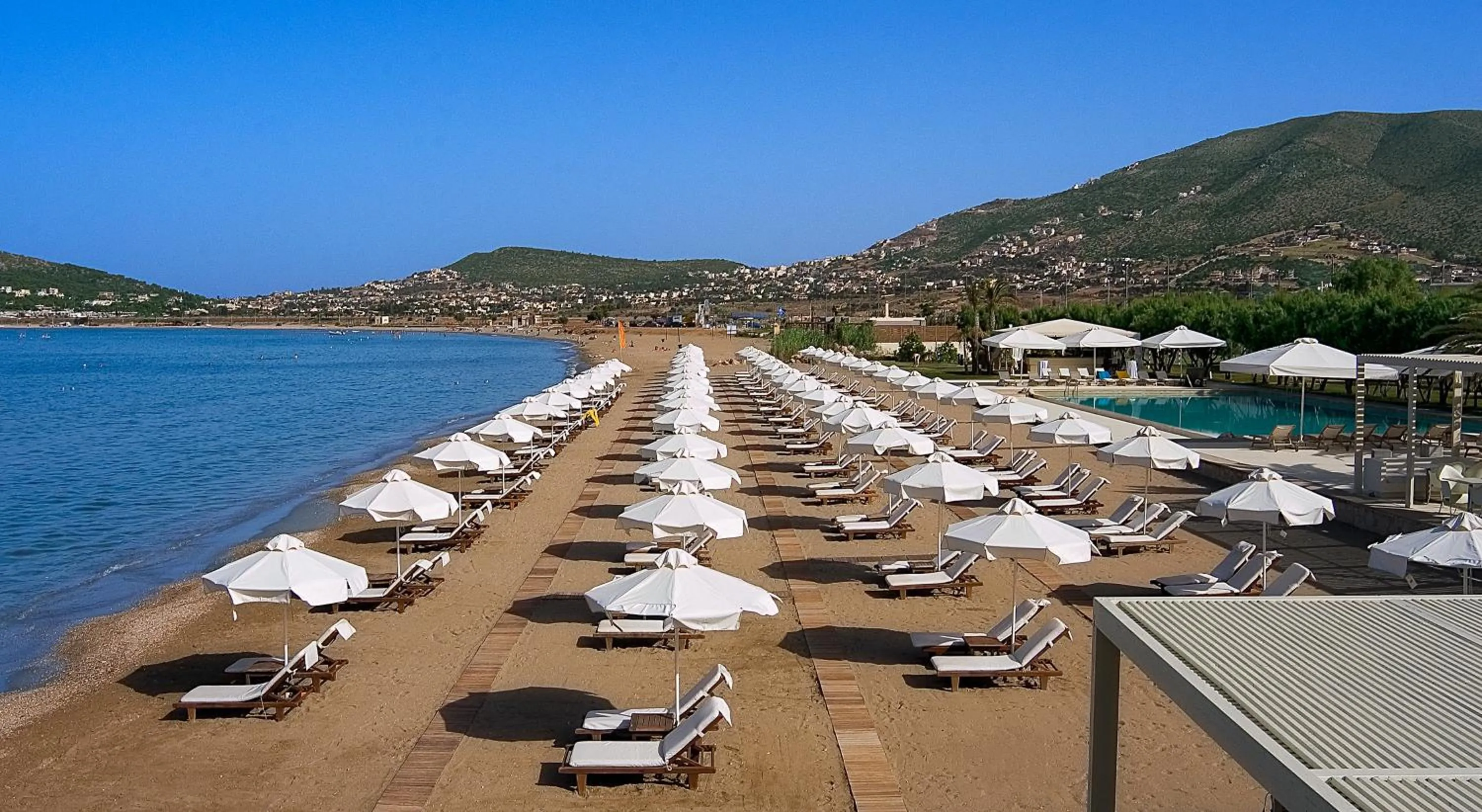 Beach in Plaza Resort