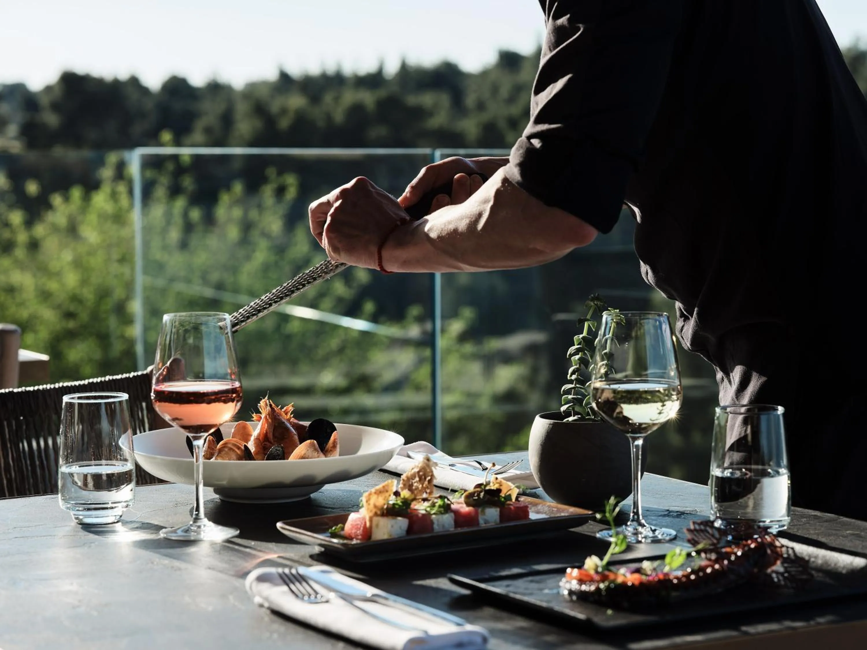 Restaurant/places to eat in Cora Hotel & Spa