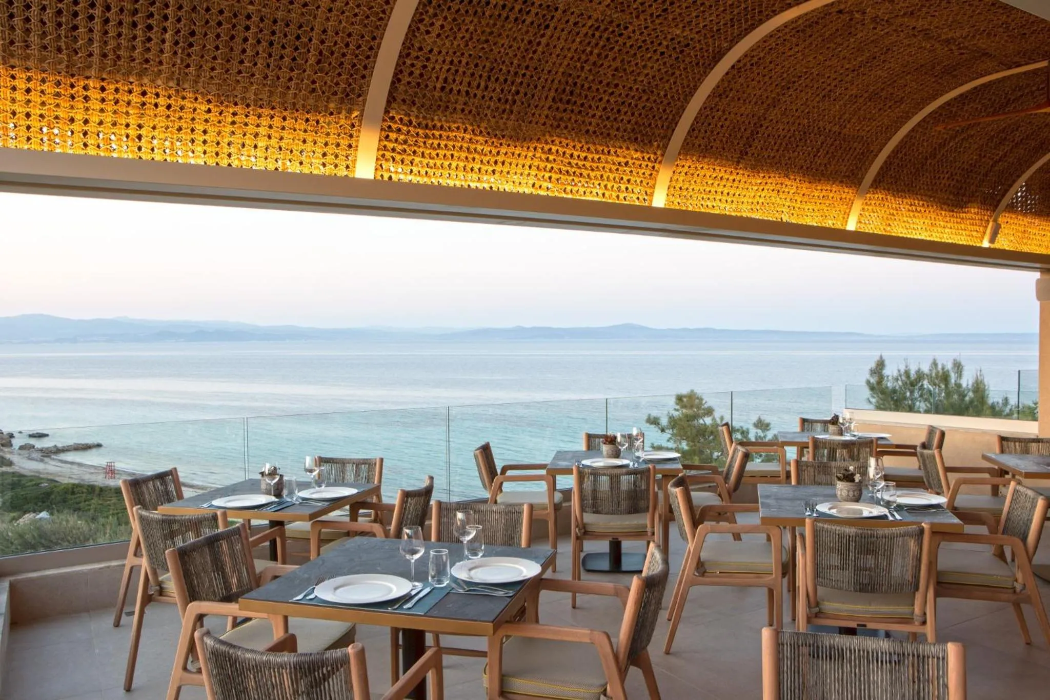 Restaurant/places to eat in Cora Hotel & Spa