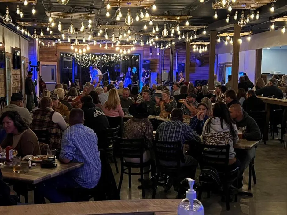 Restaurant/places to eat in Harmony Tree Resorts inc