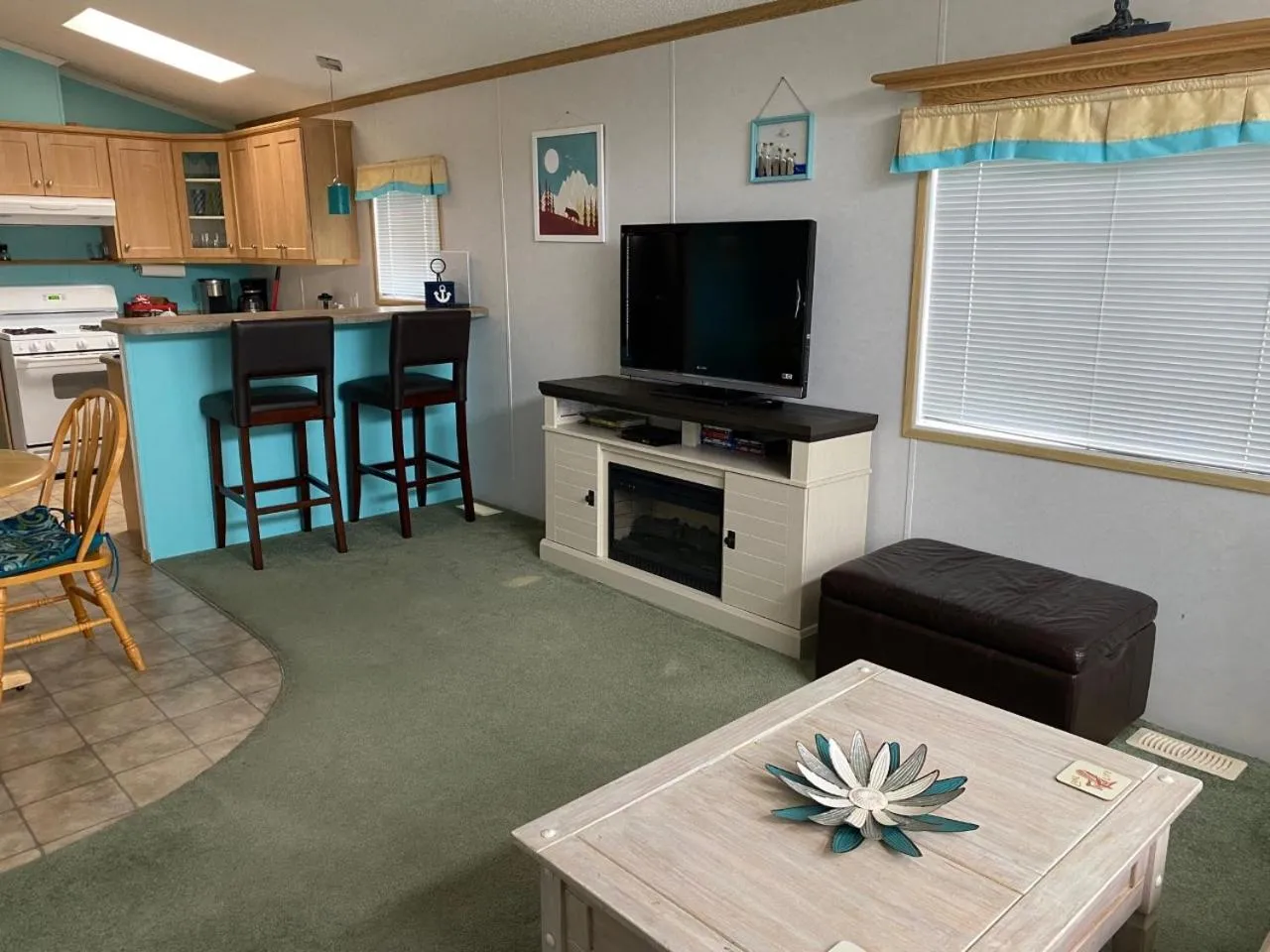 Living room in Beaver Lake Resort Site #36