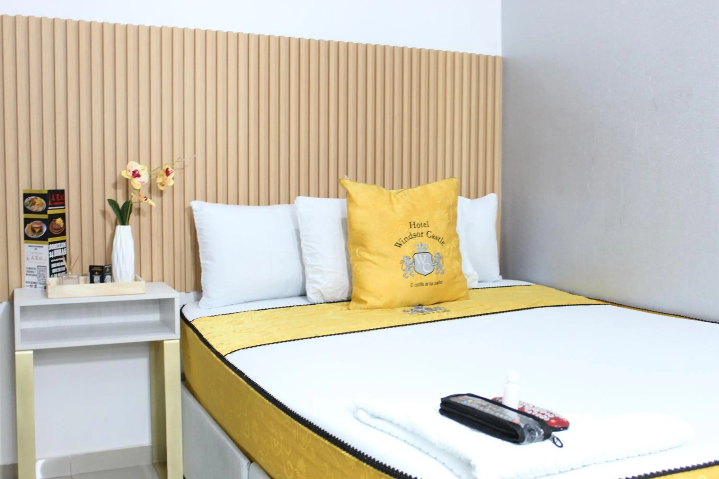 Bed in Hotel Windsor Castle Bogotá