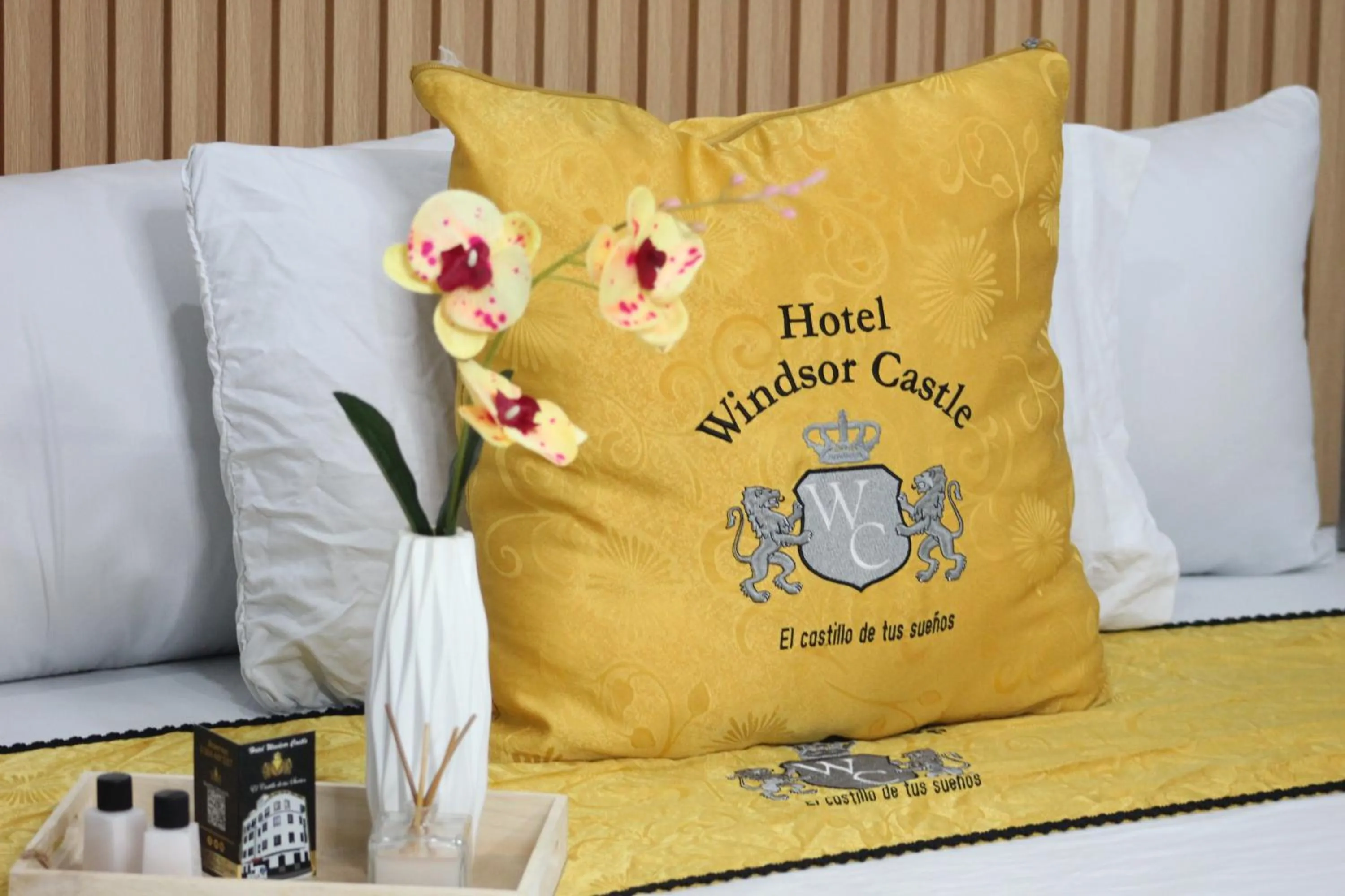 Bed in Hotel Windsor Castle Bogotá