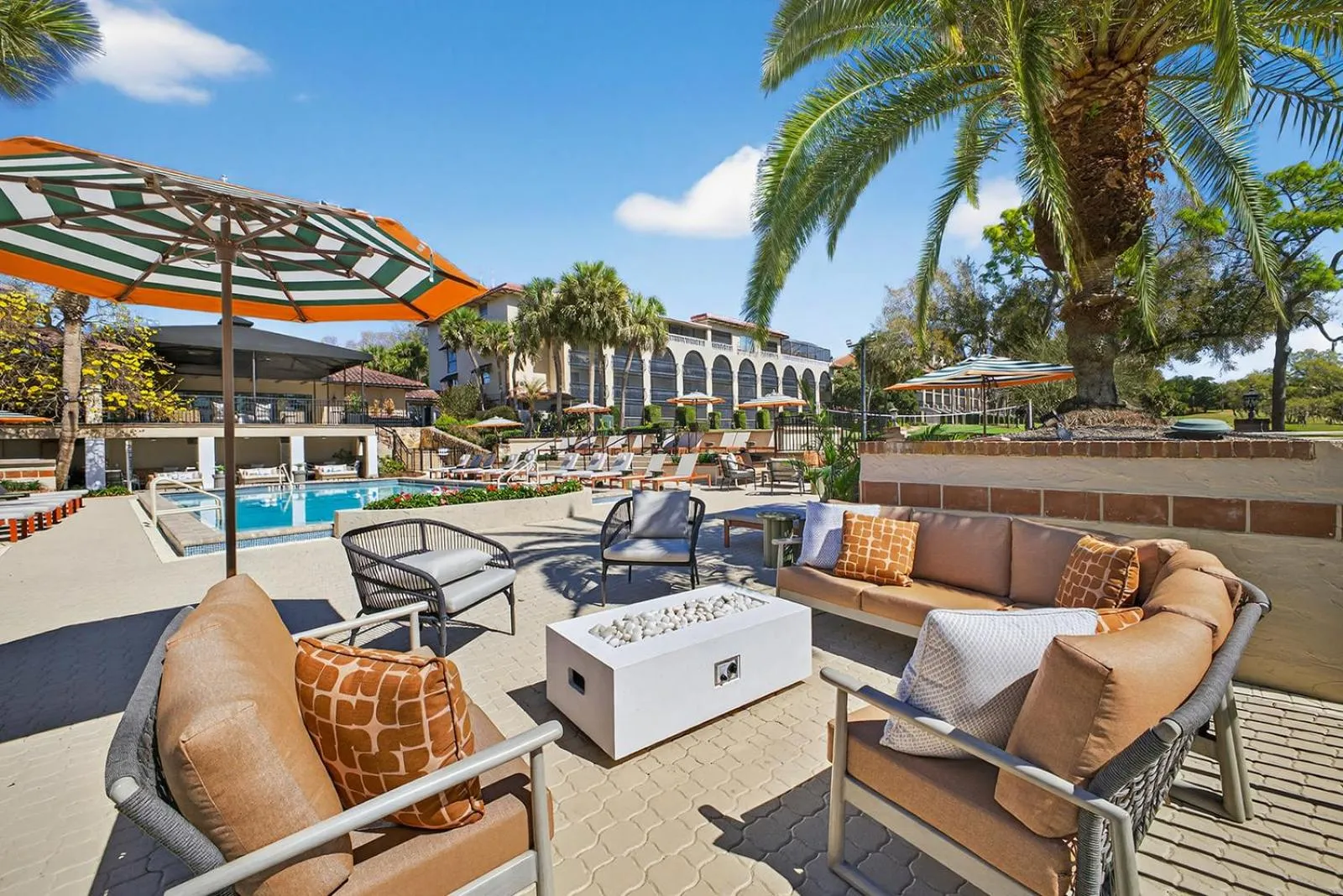 Swimming pool in Mission Resort and Club