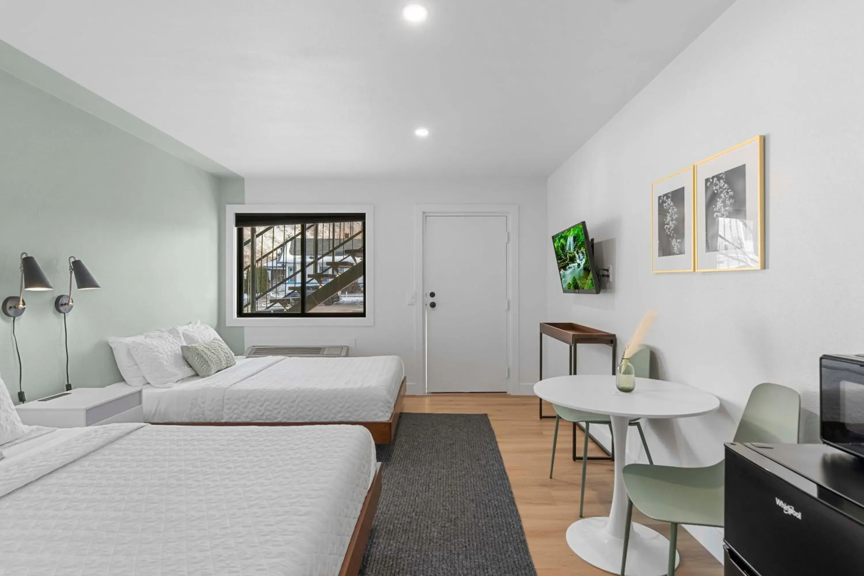 Deluxe Double Room in Cashmere Inn Deluxe Double Room in Cashmere Inn