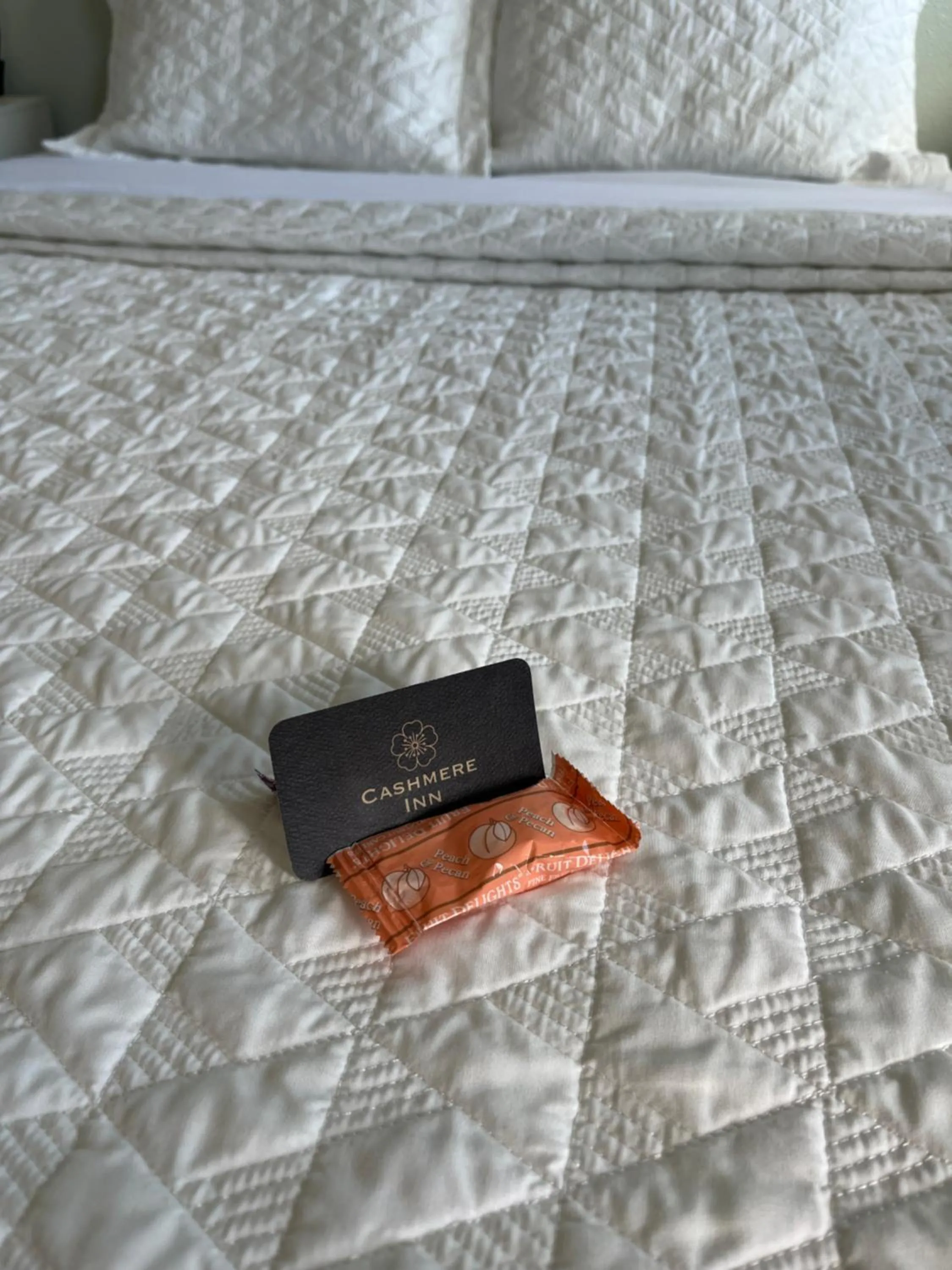 Bedroom, Bed in Cashmere Inn