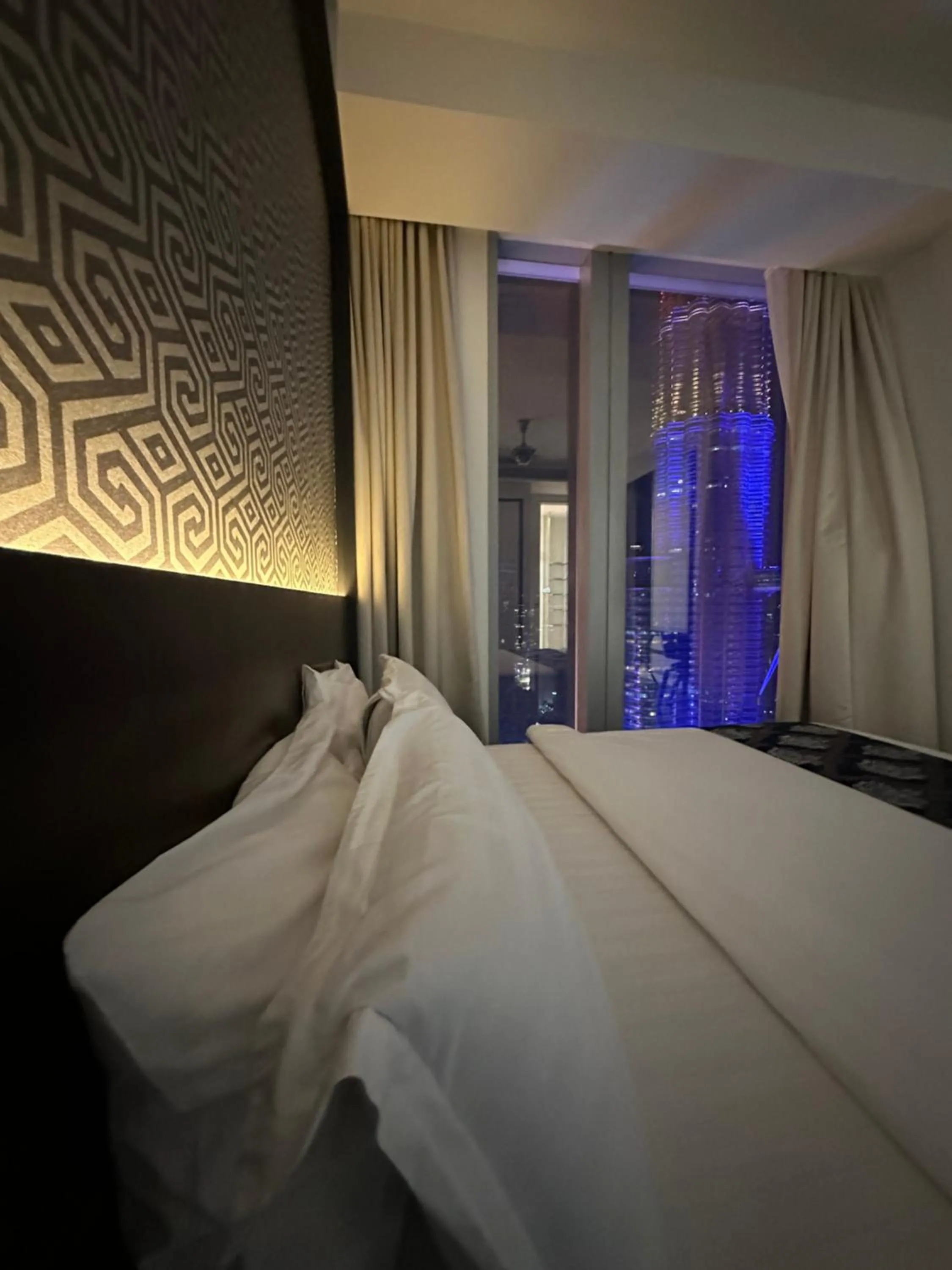 Bed in Tropicana The Residence Klcc By Sky World